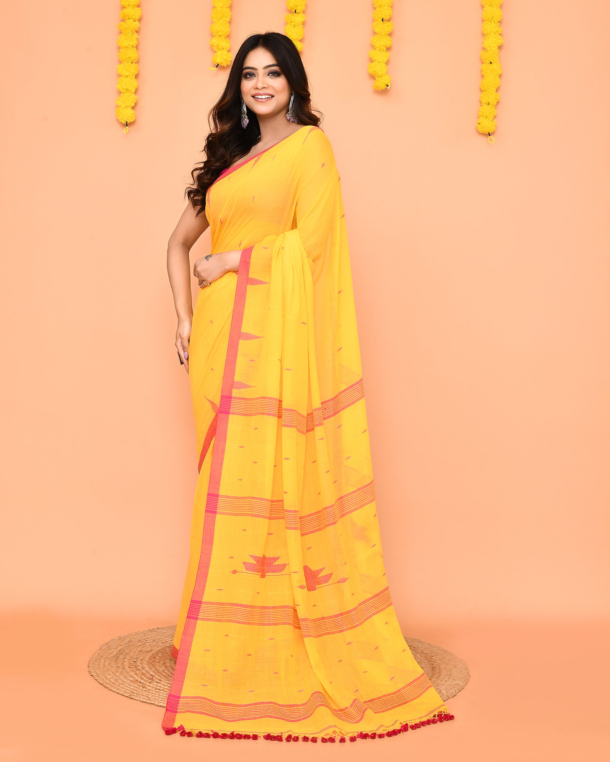 Piyari Fashion Soft Mul Cotton Yellow Jamdani Saree With Net Tassels