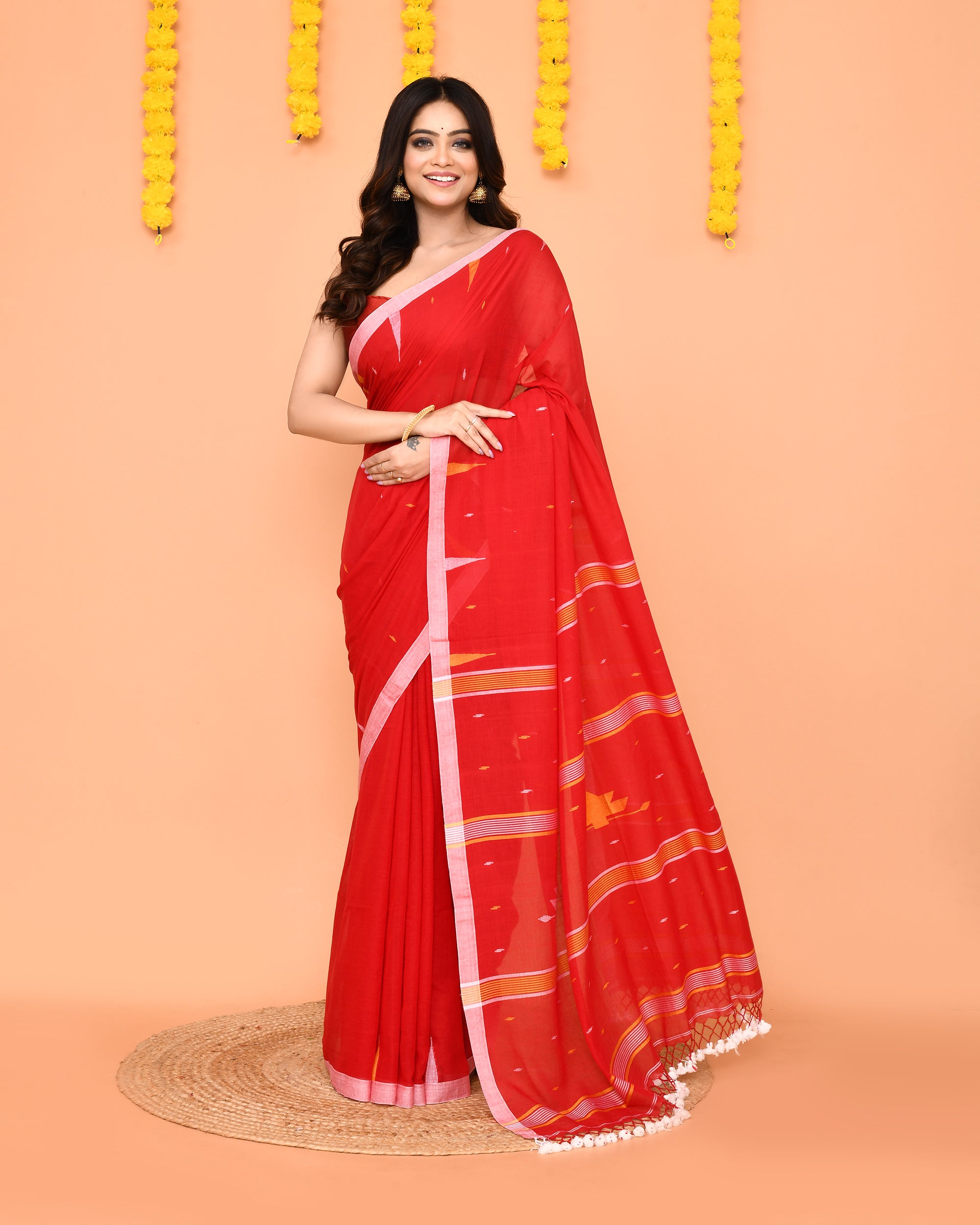 Piyari Fashion Soft Mul Cotton Red Jamdani Saree With Net Tassels