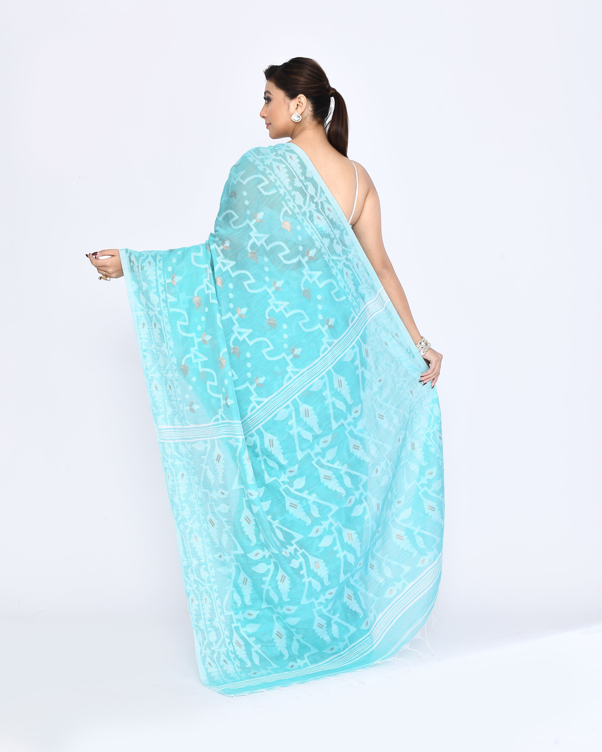 Piyari Fashion Women's Aqua Embellished Cotton Blend Jamdani Saree