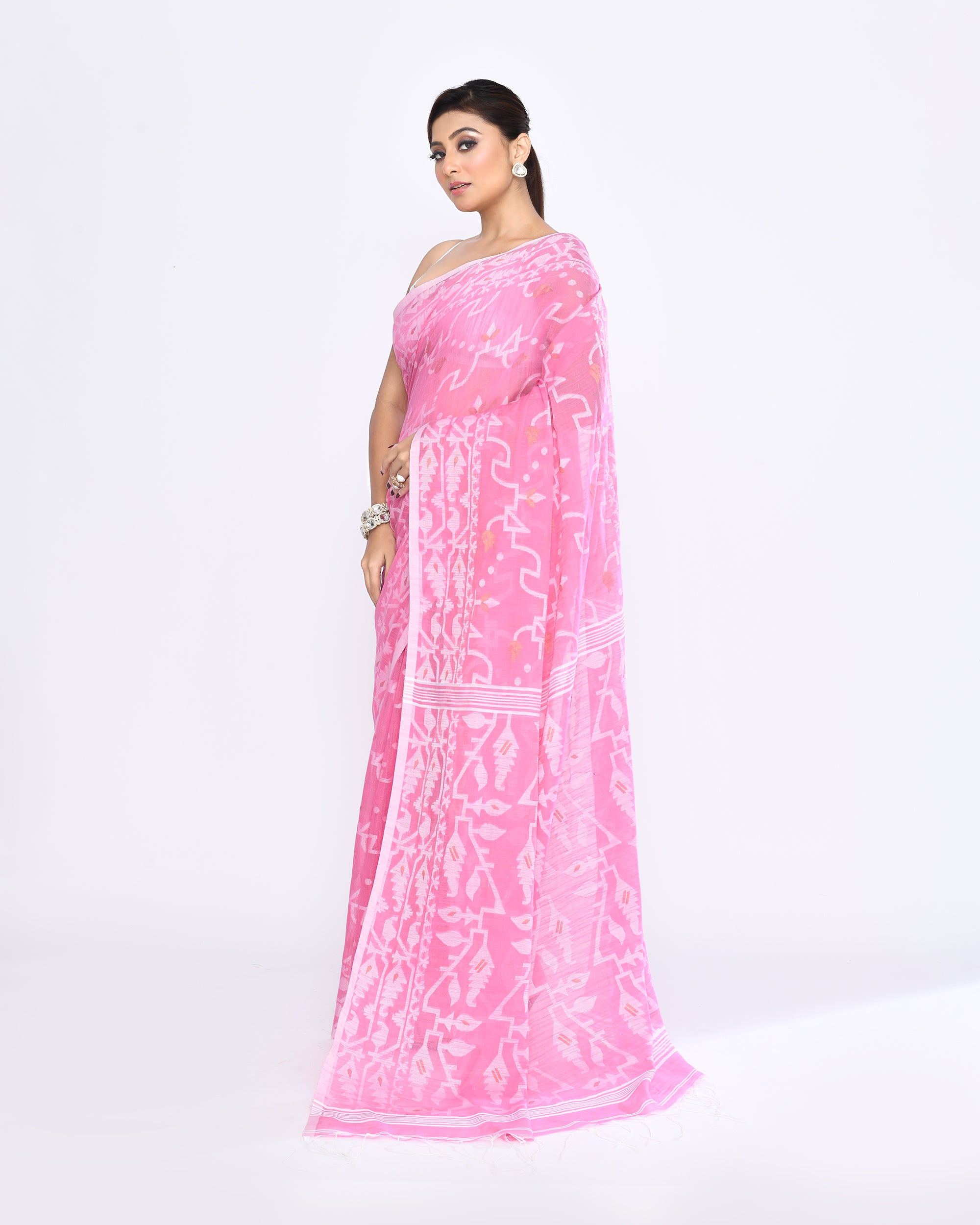 Piyari Fashion Women's Pink Embellished Cotton Blend Jamdani Saree