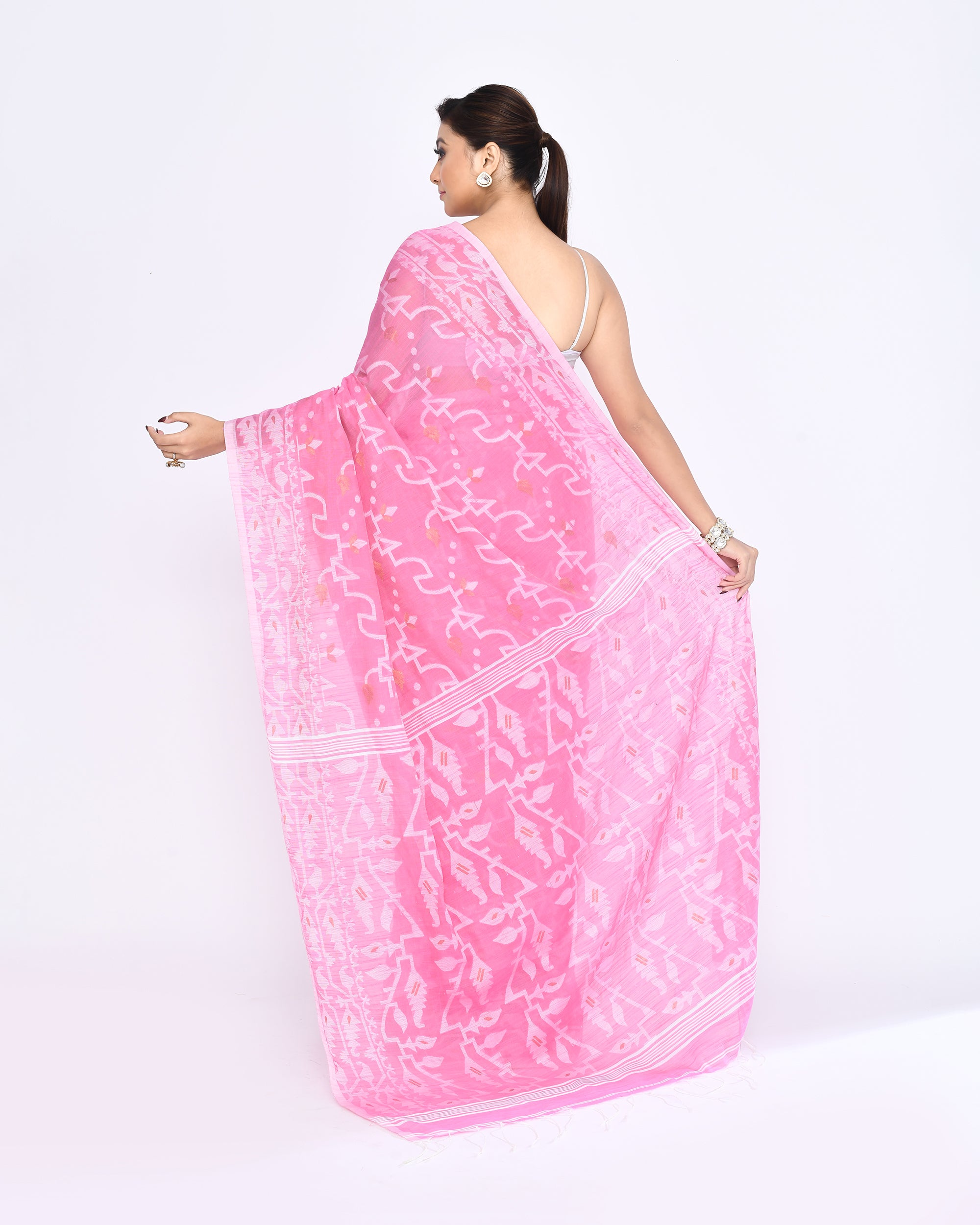 Piyari Fashion Women's Pink Embellished Cotton Blend Jamdani Saree