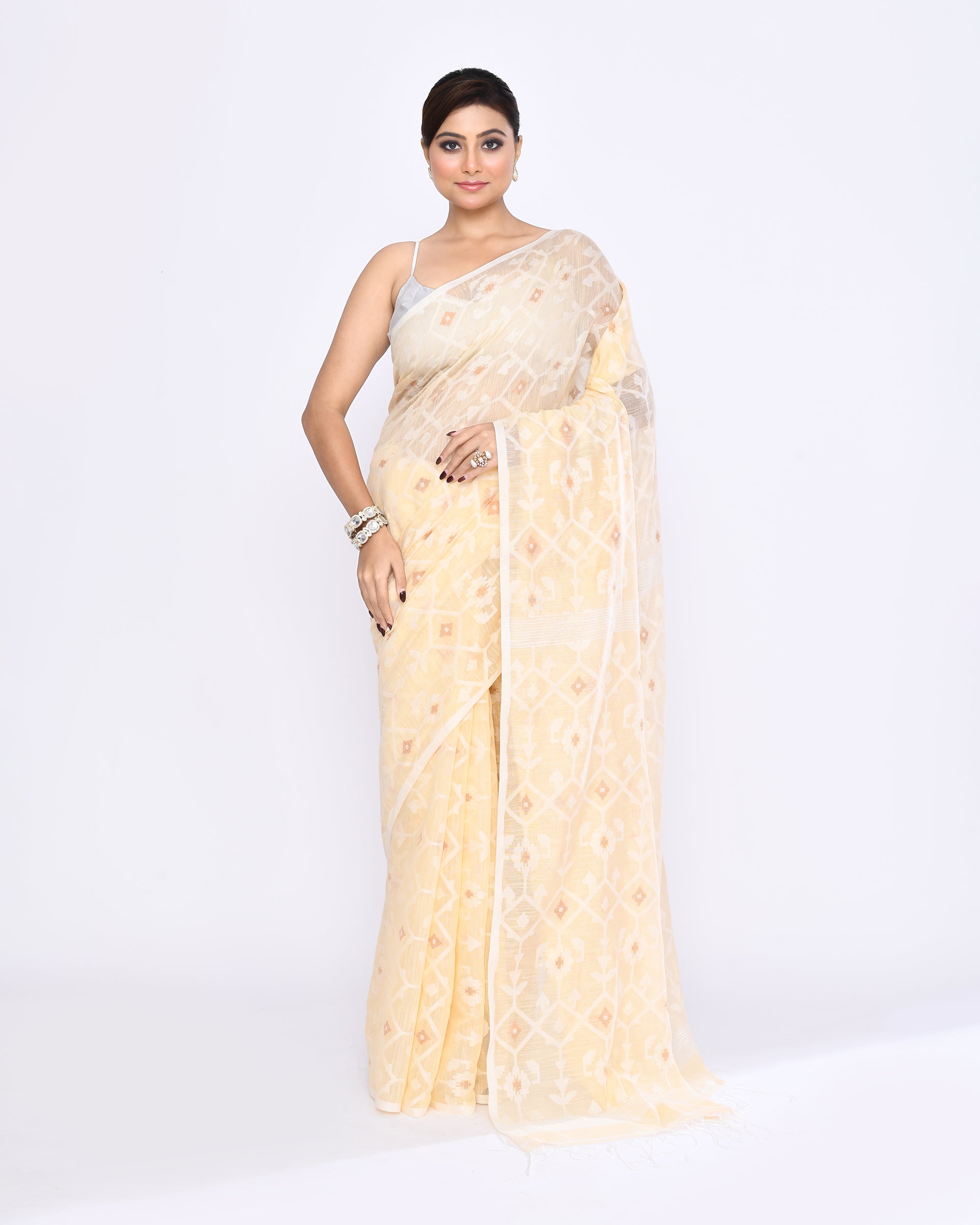 Piyari Fashion Women's Cream Embellished Cotton Blend Jamdani Saree