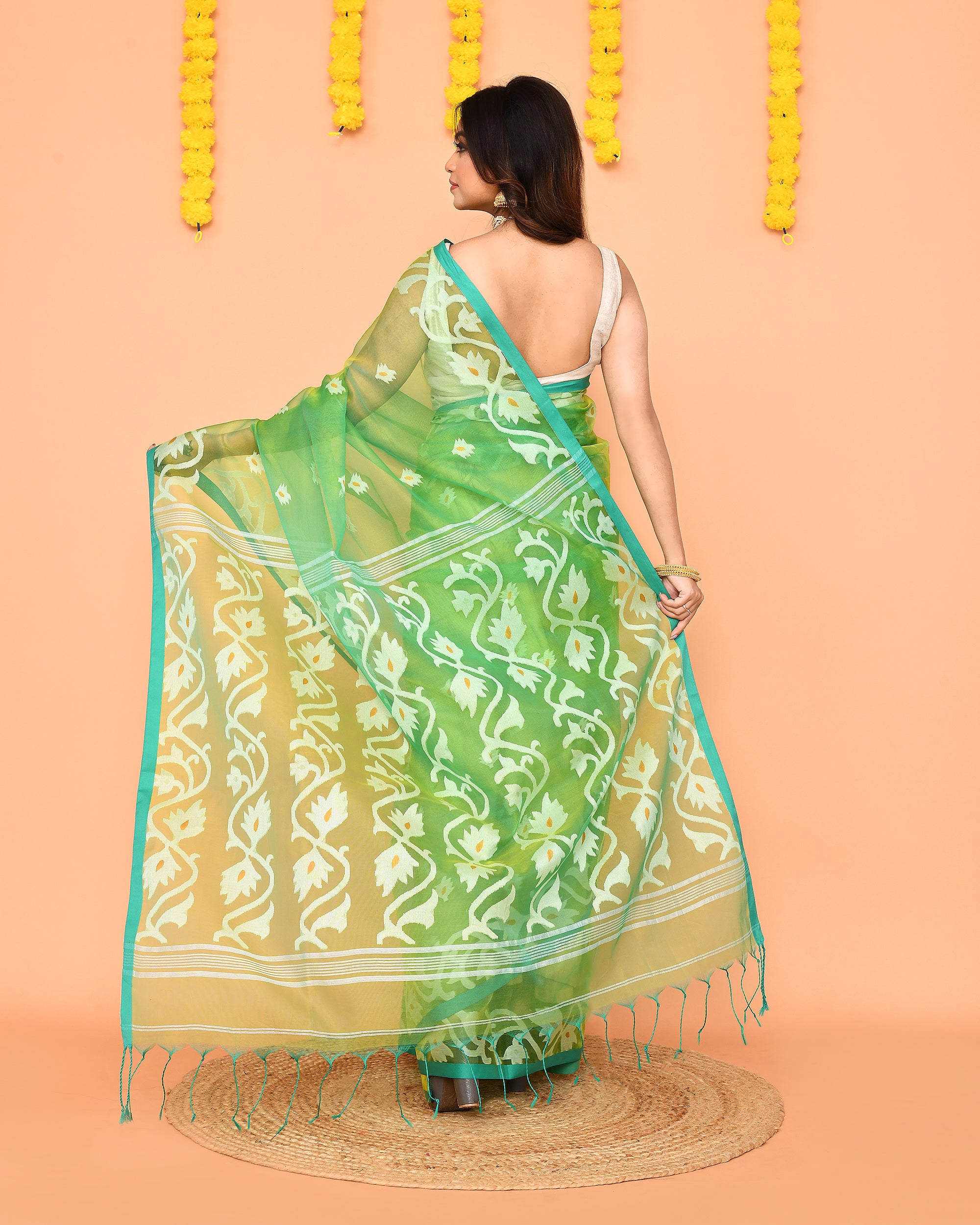 Piyari Fashion Women's Green Resham Silk Jamdani Saree