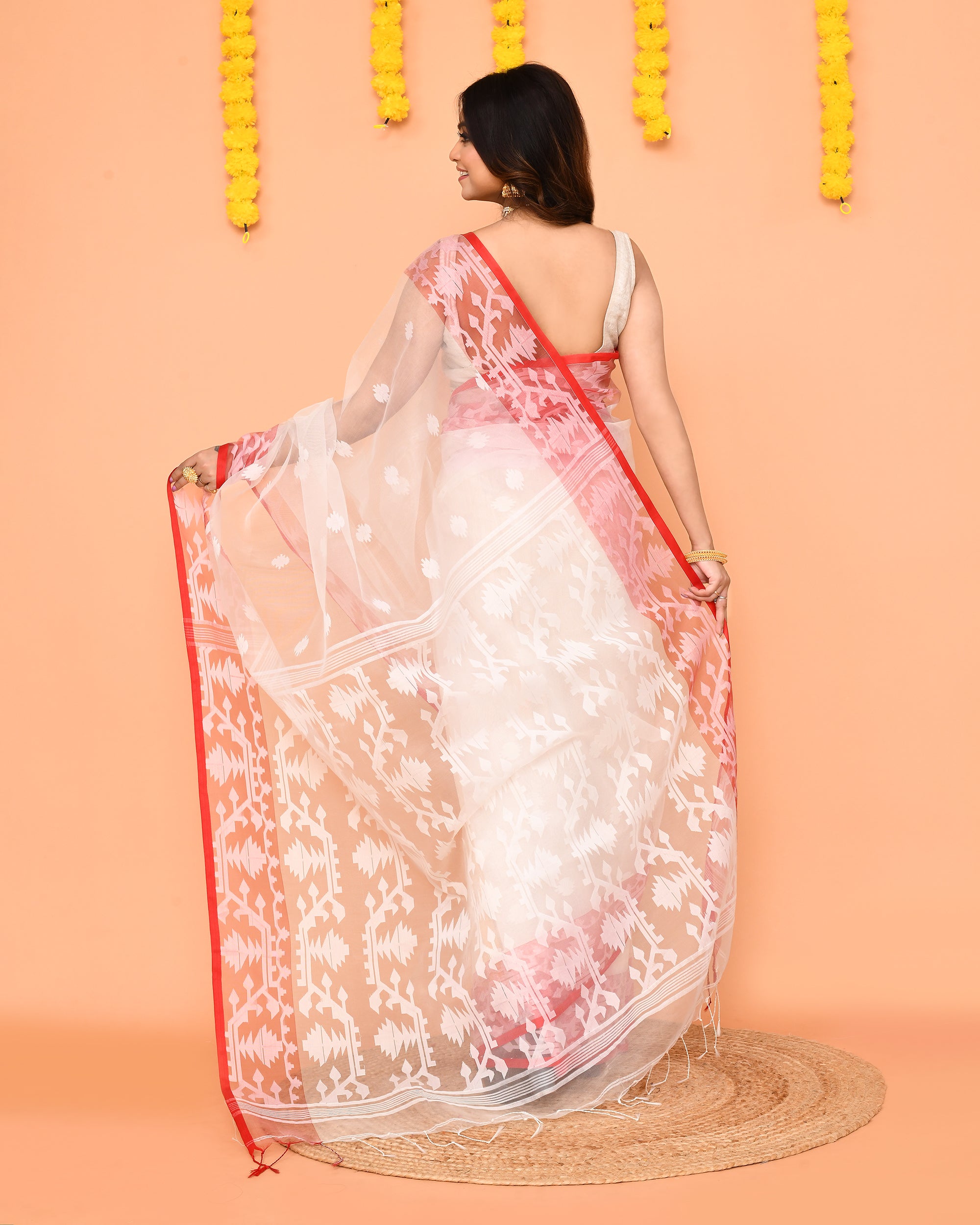 Piyari Fashion Women's White Resham Silk Jamdani Saree