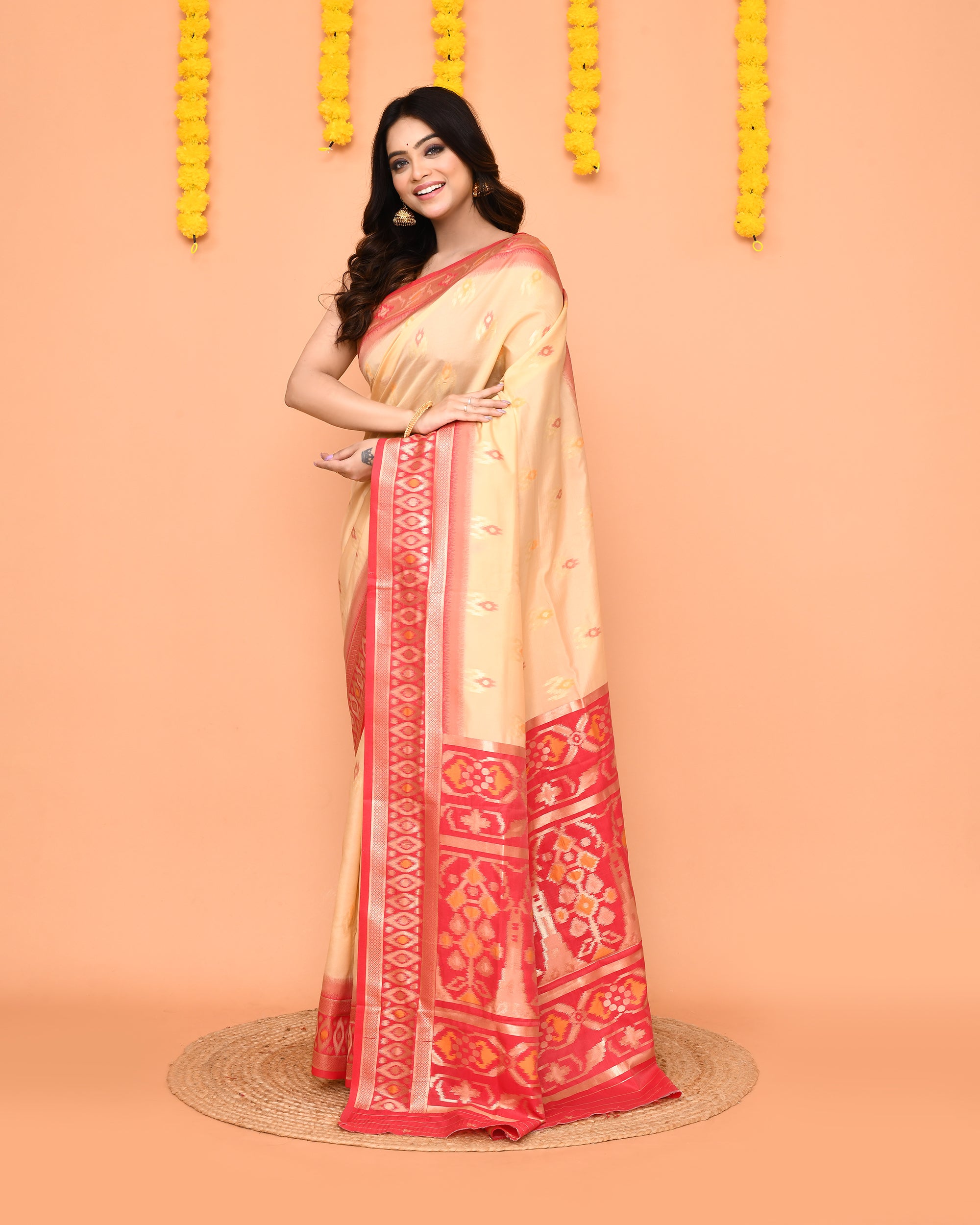 Piyari Fashion Women's Handloom Beige Bangalore Silk Saree With Zari Border