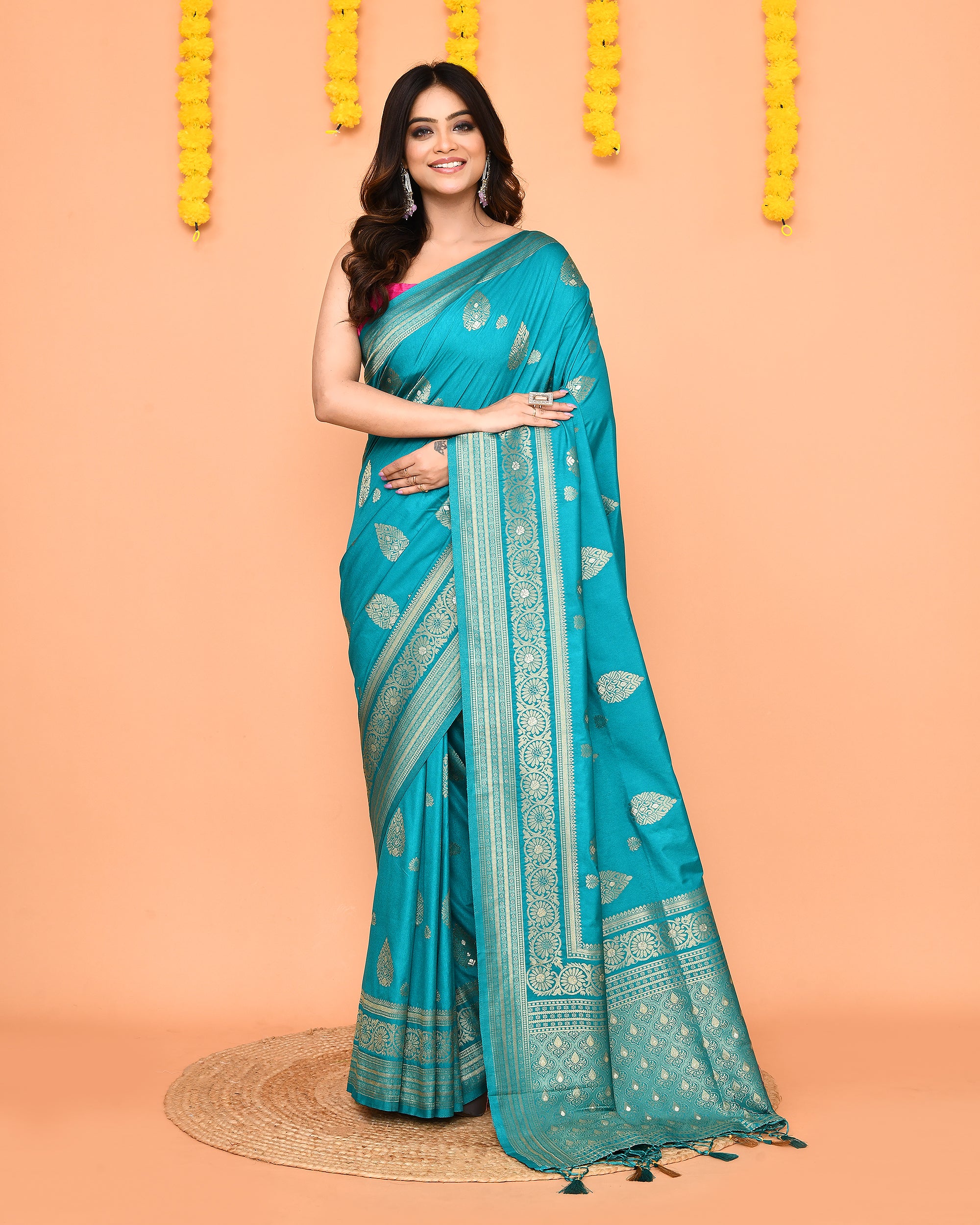 Piyari Fashion Women's Handloom Turquoise Bangalore Silk Saree With Zari Border