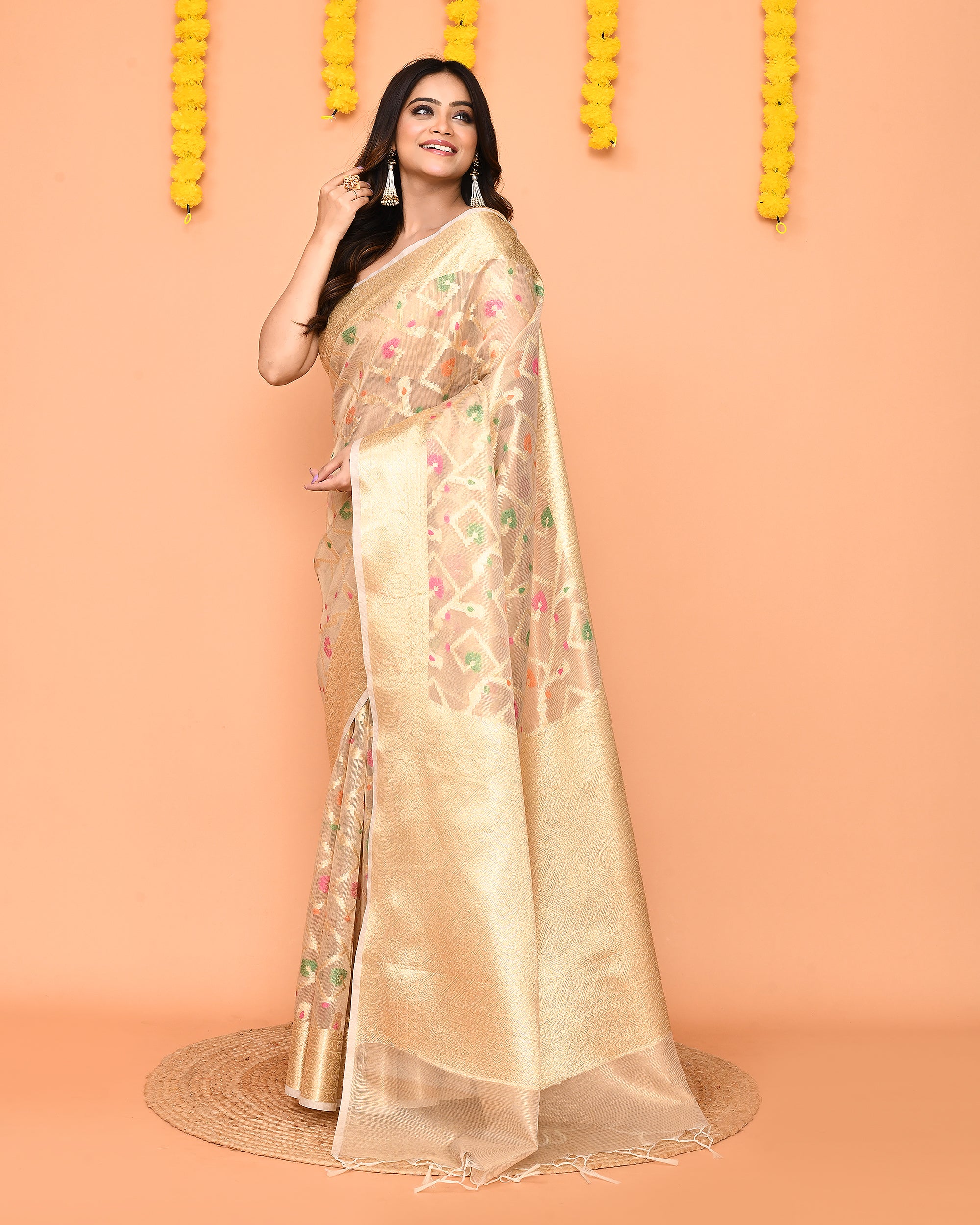 Piyari Fashion Women's Handloom Beige Bangalore Silk Saree With Zari Border