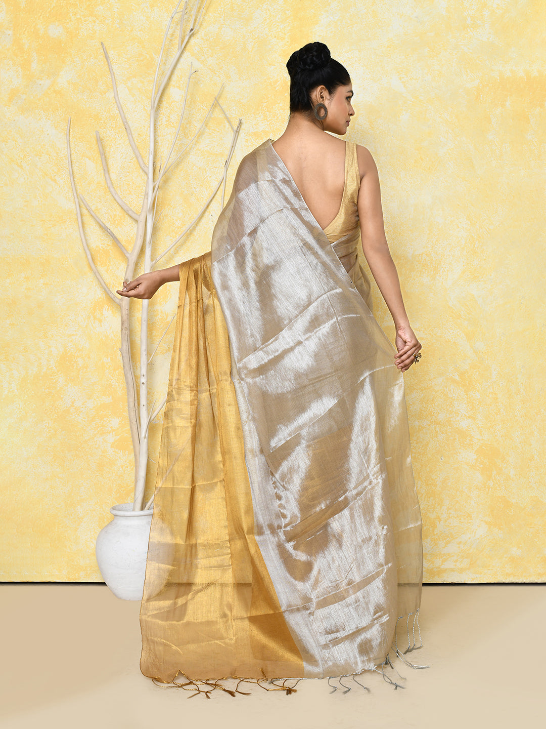 Piyari Fashion Women's Silver Gold Organic Tissue Saree With Blouse Piece