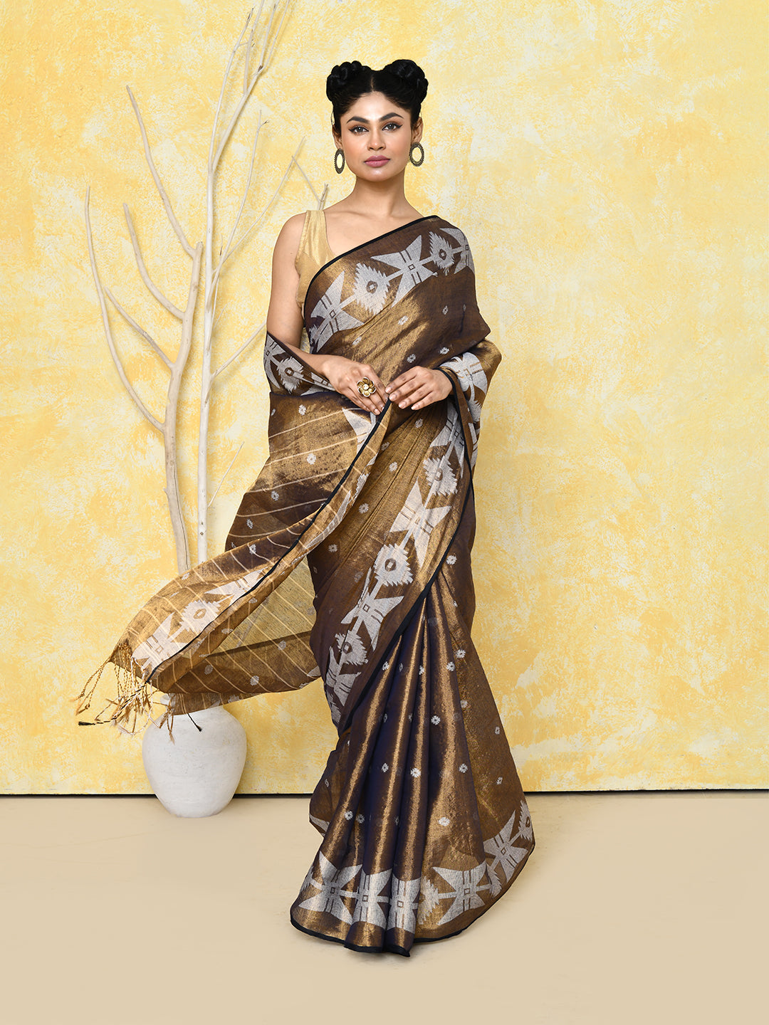 Piyari Fashion Women's Gold Dual Tone Organic Tissue Jamdani Saree With Blouse Piece