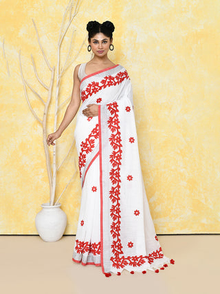 Piyari Fashion Women's White Exclusive Applique Saree With Blouse Piece