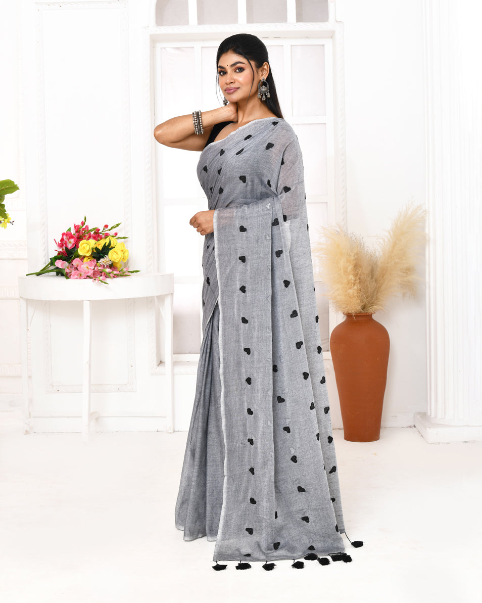 Piyari Fashion Women's Grey Exclusive Embroidery Saree
