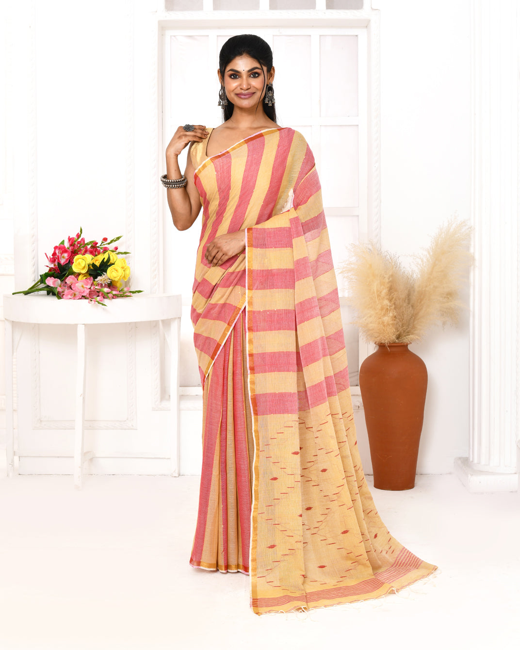 Piyari Fashion Women's Red Tangerine Cotton Handloom Jamdani Saree With Blouse