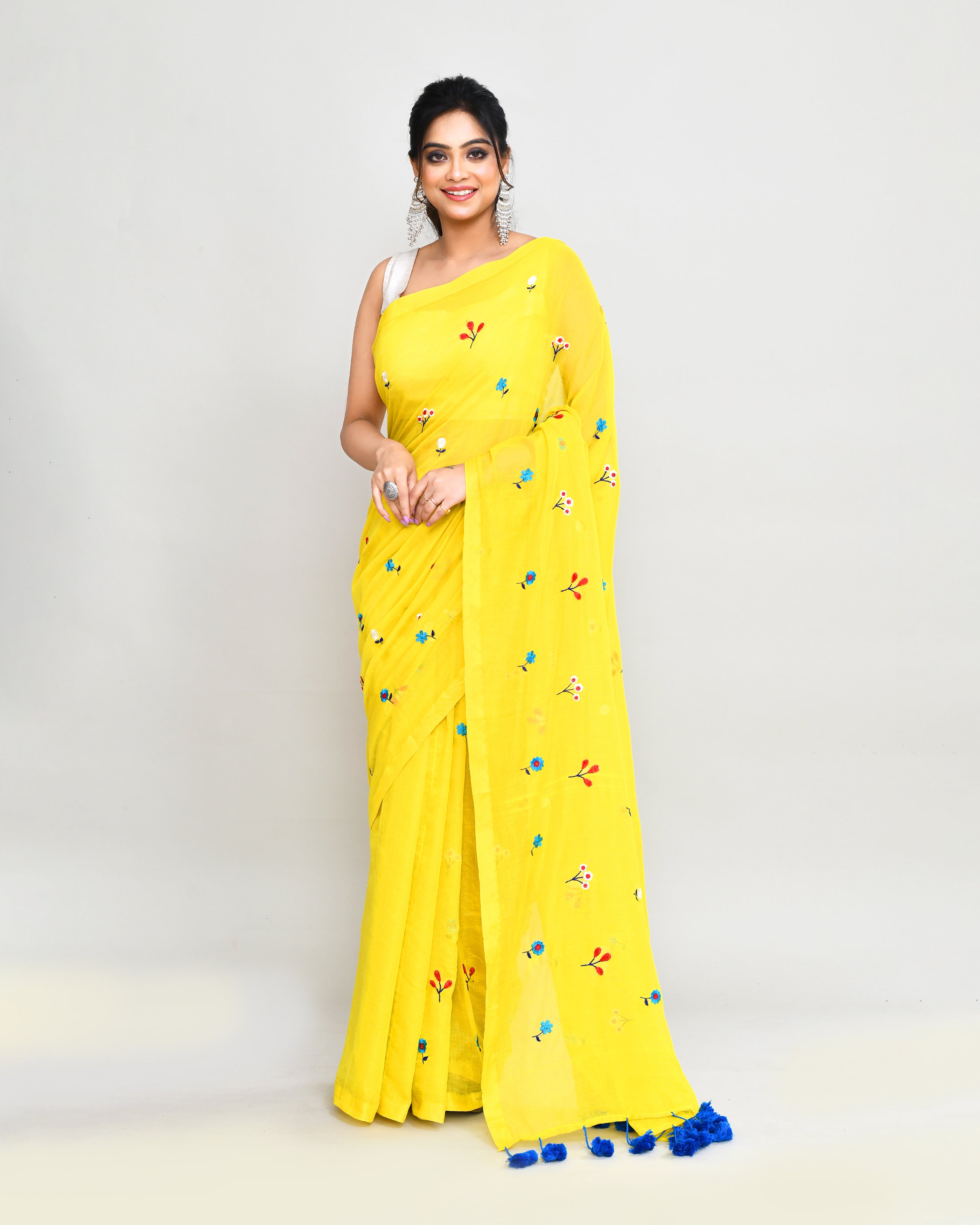 Piyari Fashion Women's Lemon Exclusive Embroidery Saree With Tassels
