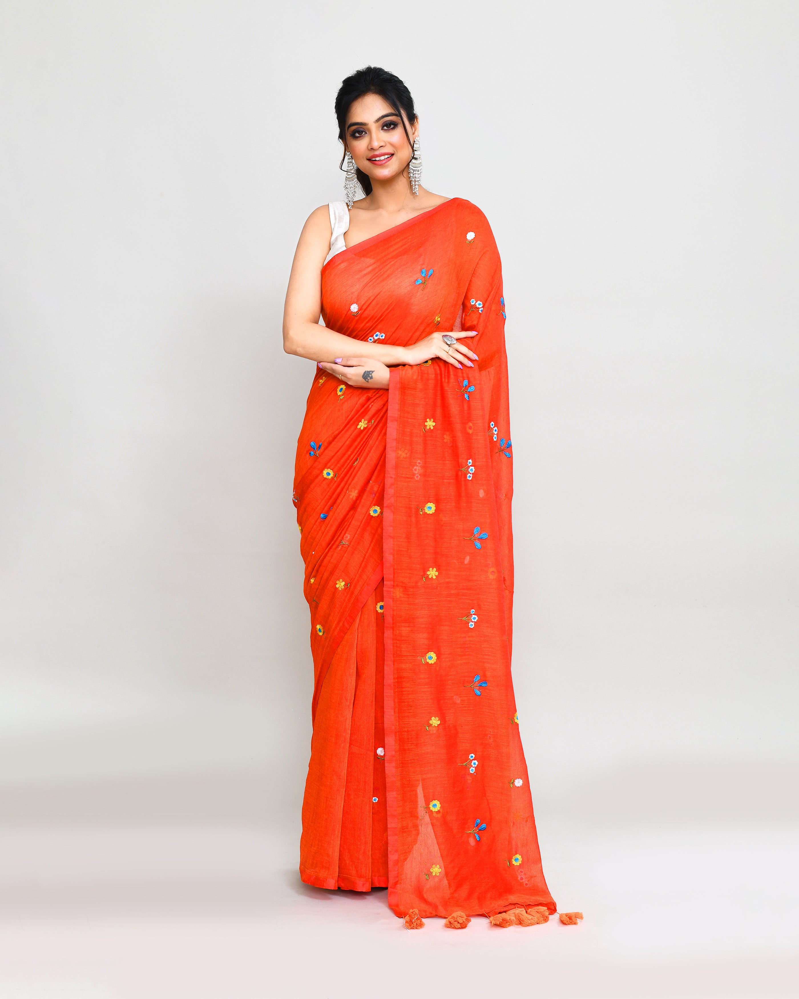 Piyari Fashion Women's Orange Red Dual Tone Exclusive Embroidery Saree With Tassels