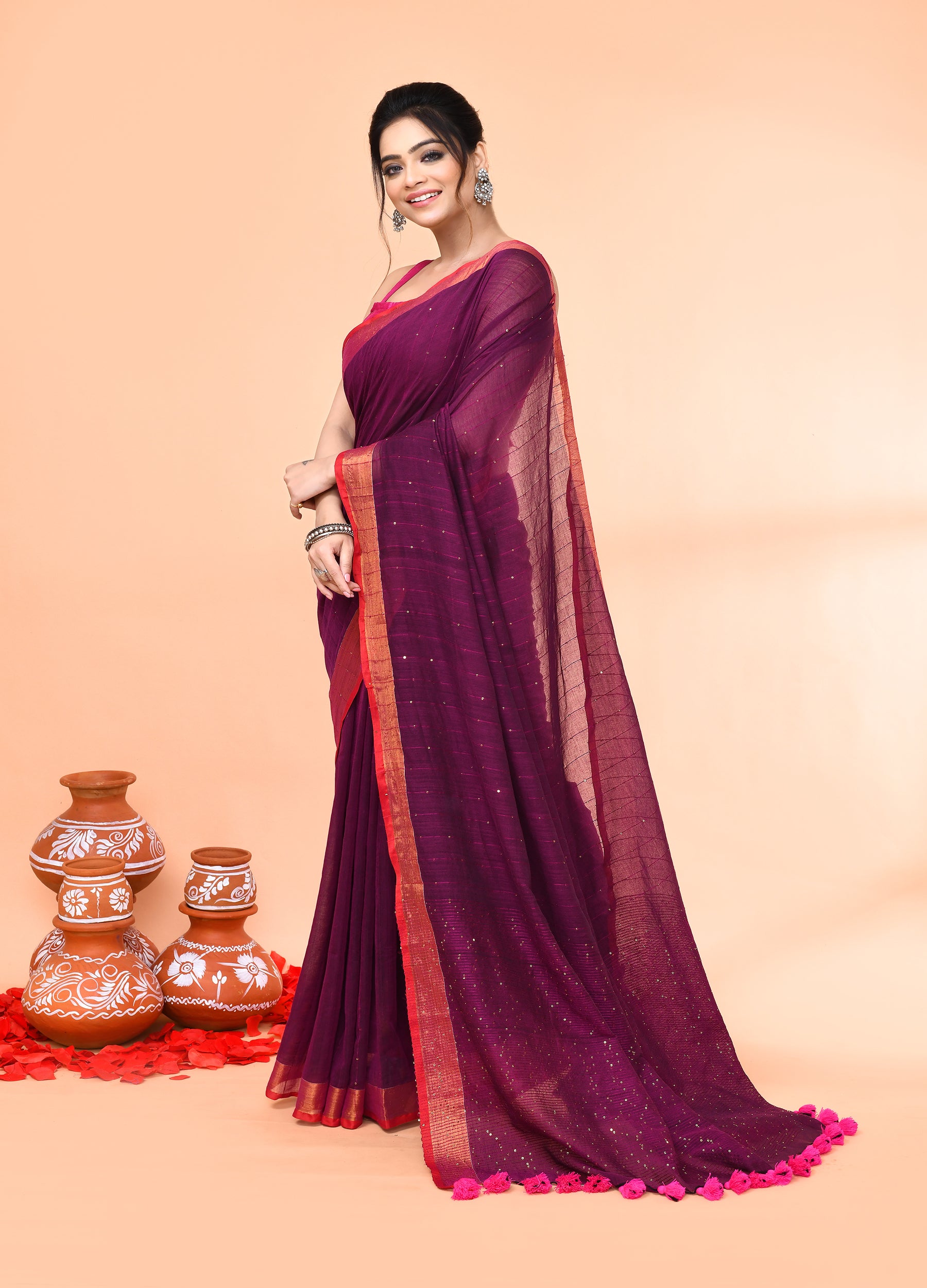 Piyari Fashion Women`s Cotton Handloom Magenta Sequin Saree With Blouse