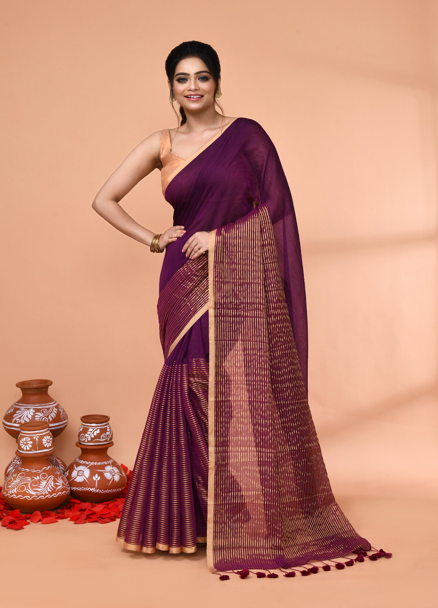 Piyari Fashion Women`s Magenta Cotton Handloom Saree With Gold Zari Stripes