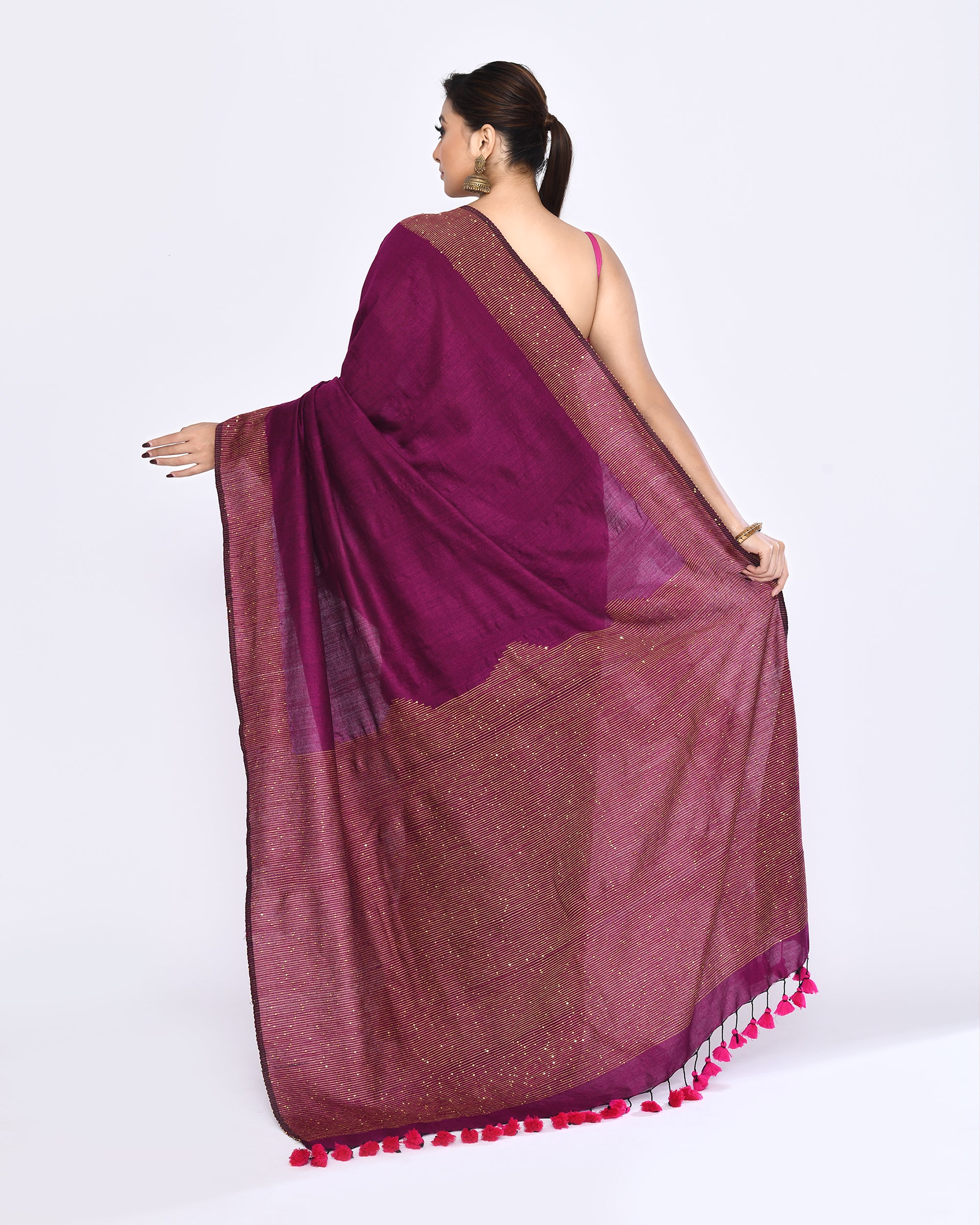 Piyari Fashion Women's Magenta Embellished Sequined Cotton Saree