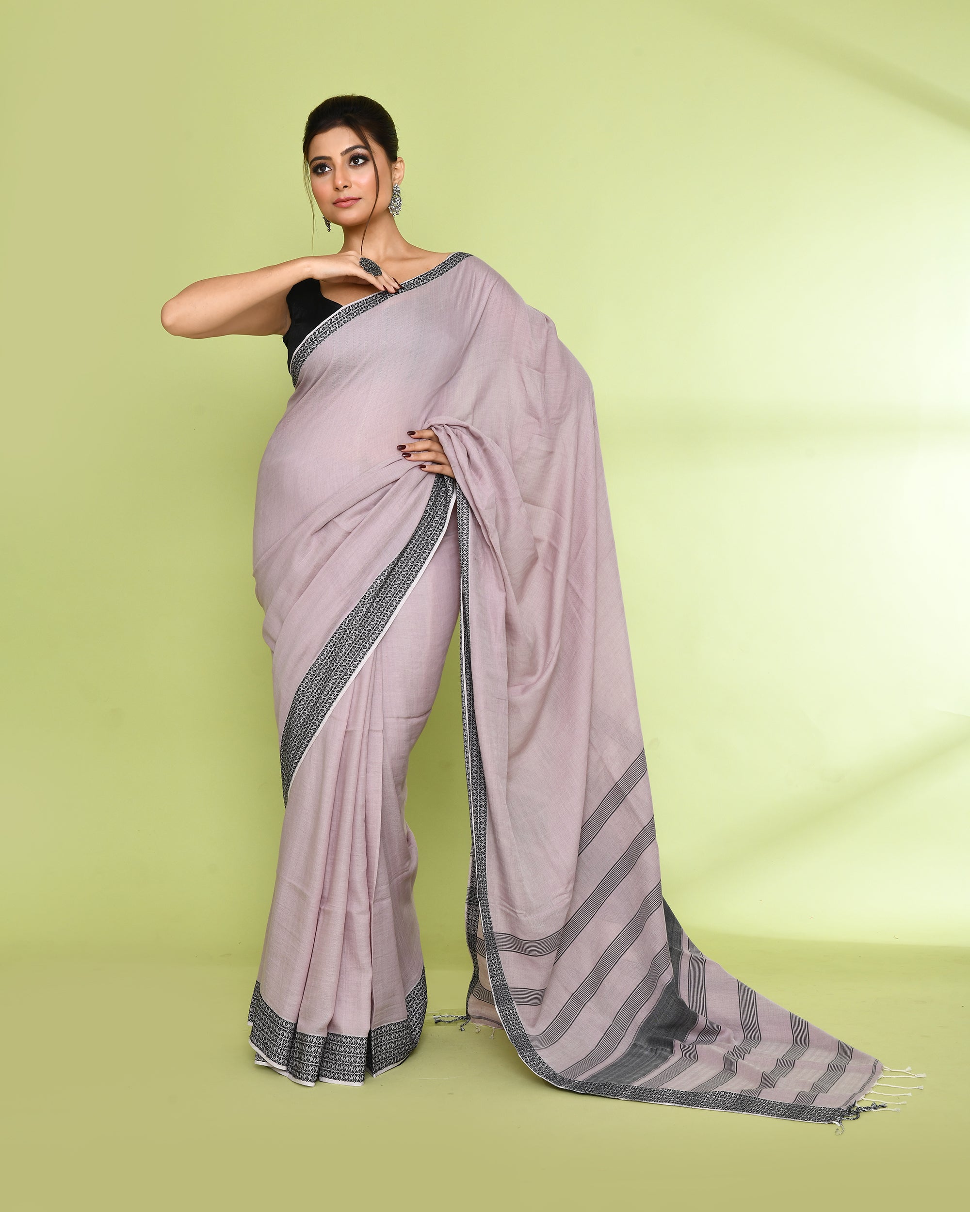 Piyari Fashion Women's Alabaster Embellished Sequined Cotton Saree