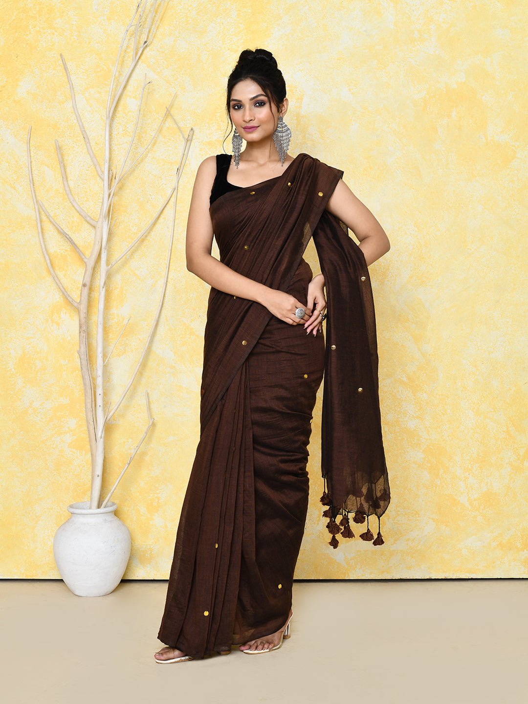 Piyari Fashion Women's Chocolate Brown Sequin Work Soft Pure Cotton Saree With Blouse Piece
