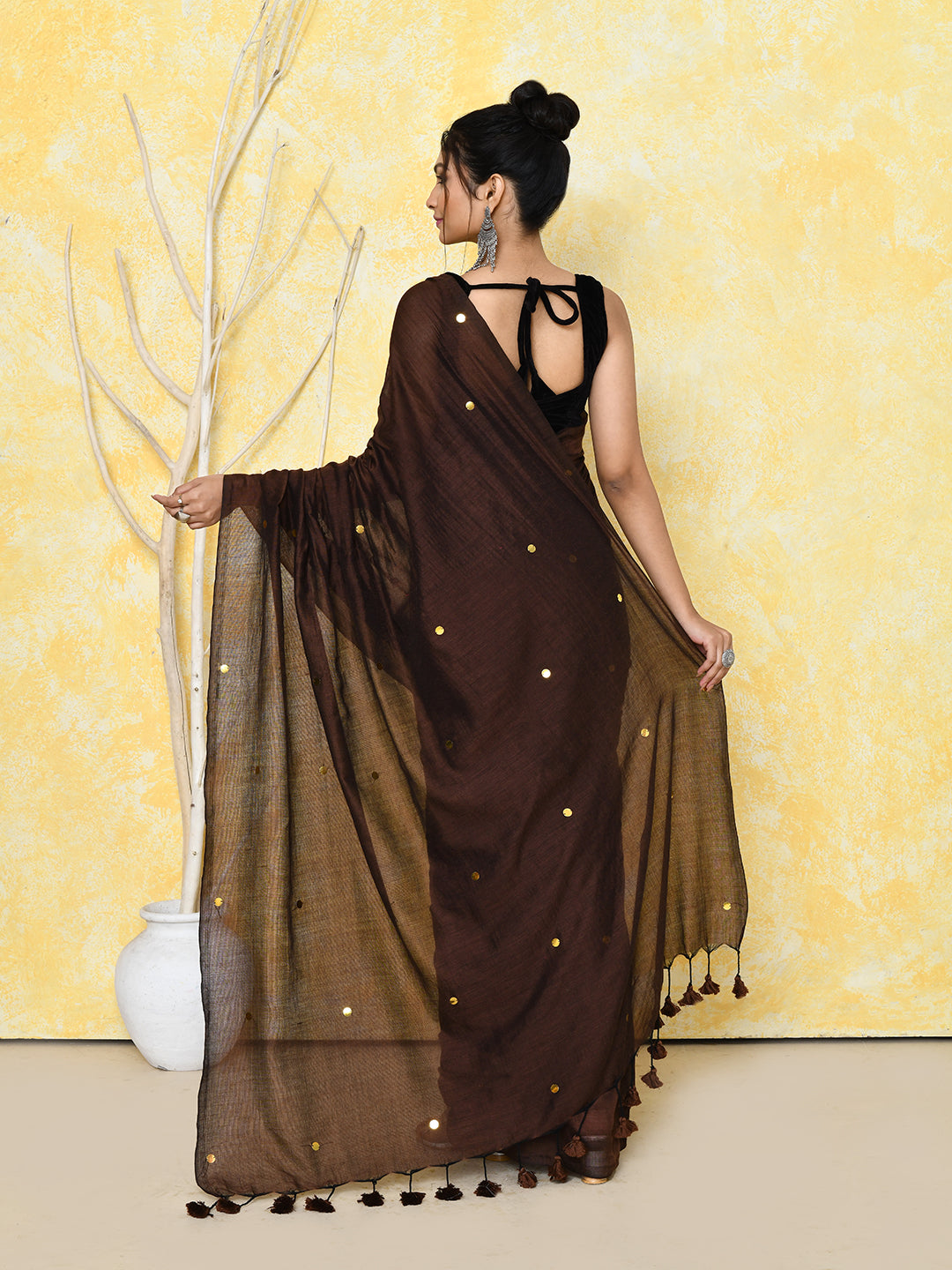 Piyari Fashion Women's Chocolate Brown Sequin Work Soft Pure Cotton Saree With Blouse Piece