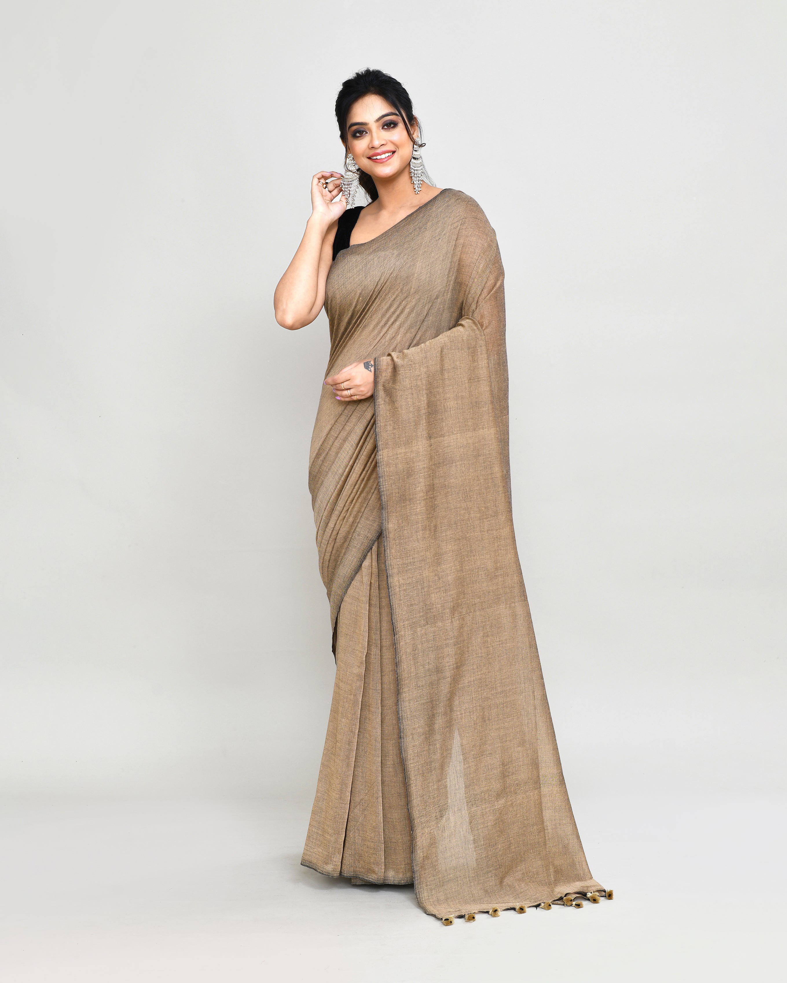 Piyari Fashion Handspun Cotton Beige Handloom Saree With Blouse