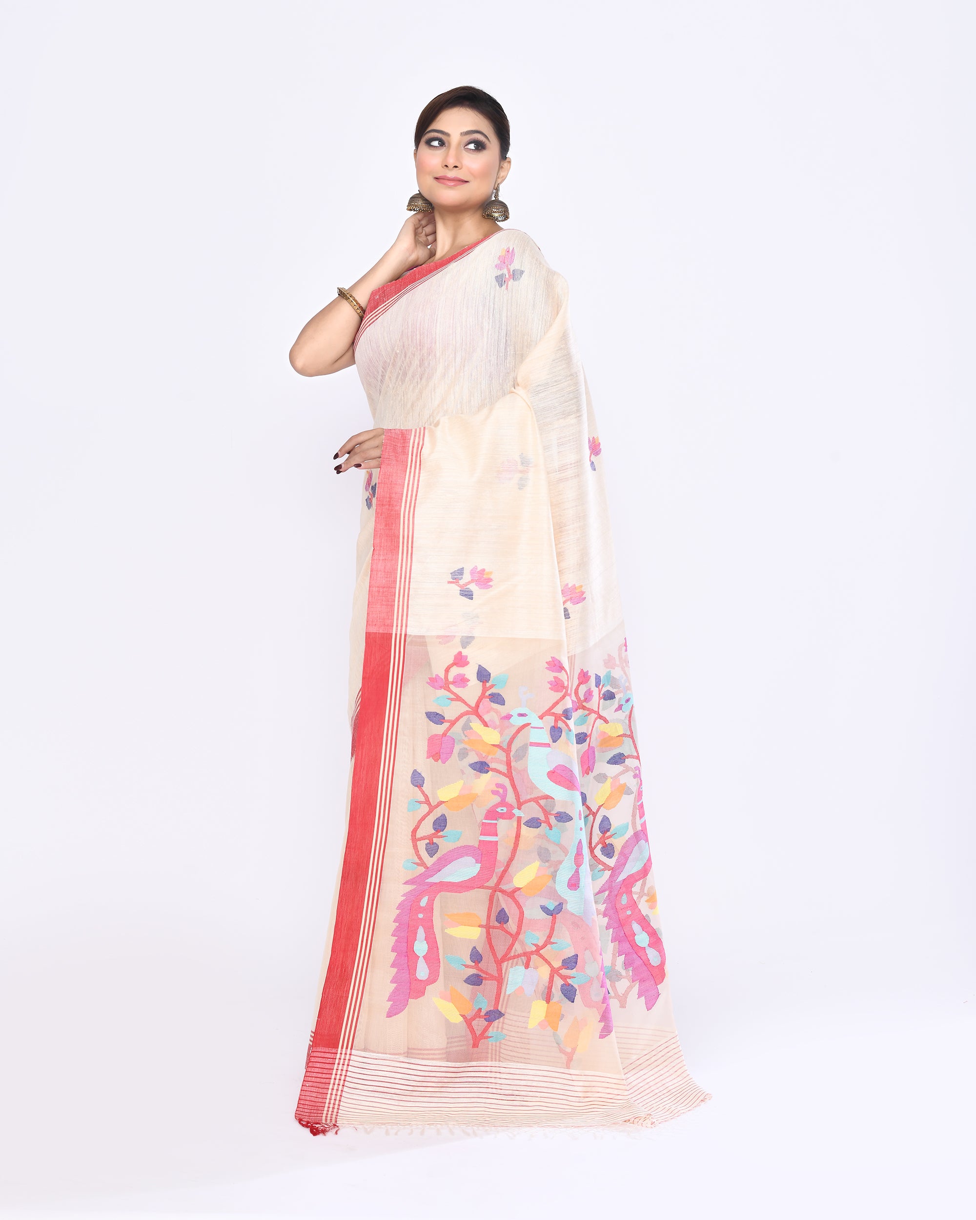 Piyari Fashion Women's Off White Embellished Matka Silk Jamdani Saree