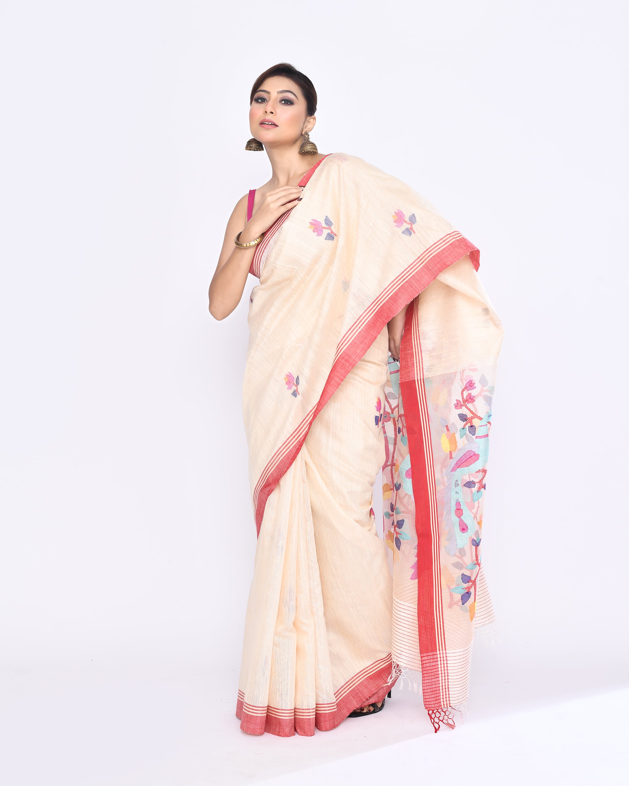 Piyari Fashion Women's Off White Embellished Matka Silk Jamdani Saree