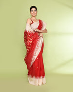 Thumbnail for Piyari Fashion Women's Red Embellished Matka Silk Jamdani Saree