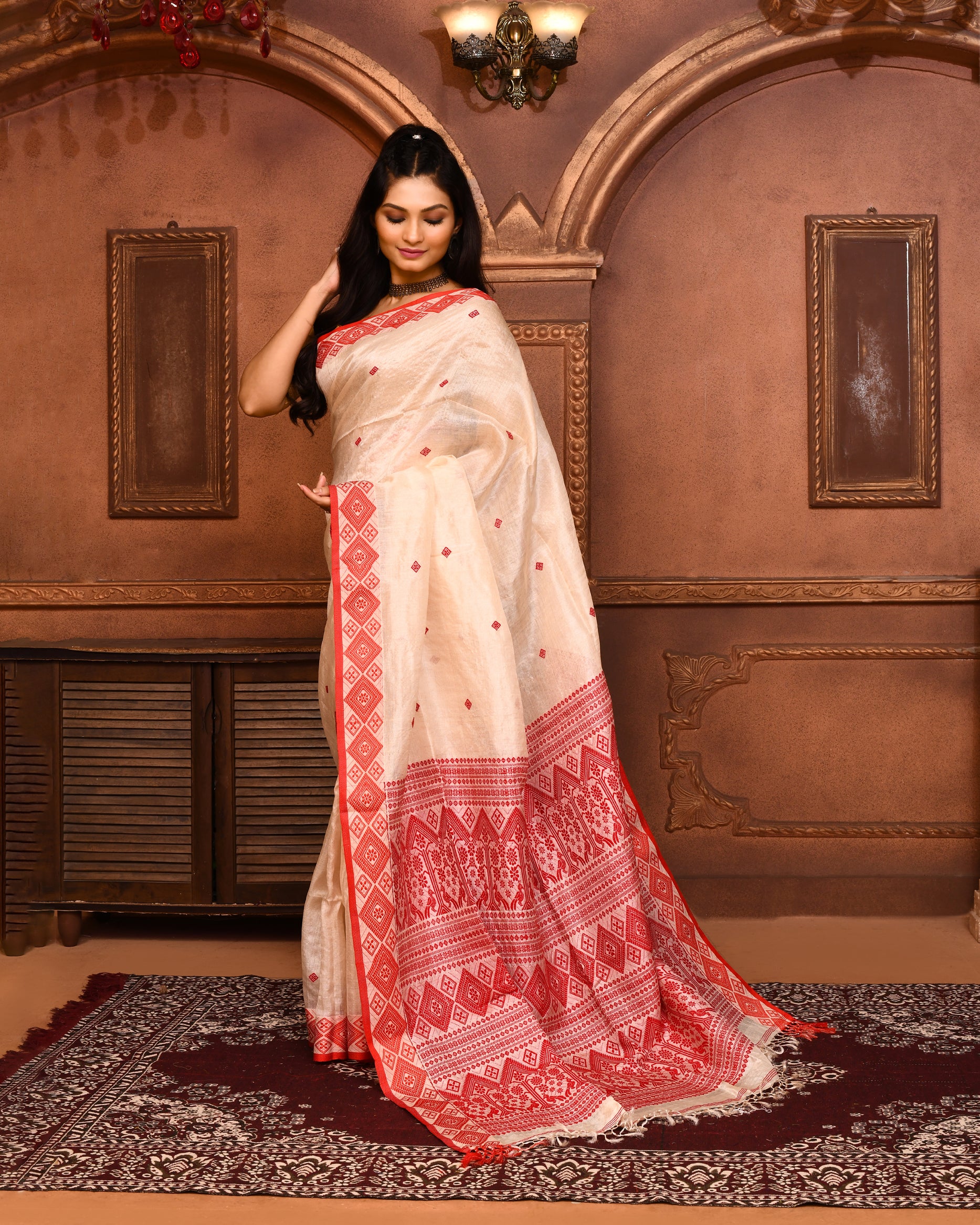 Piyari Fashion Off White Tussar Silk Saree With Blouse Piece