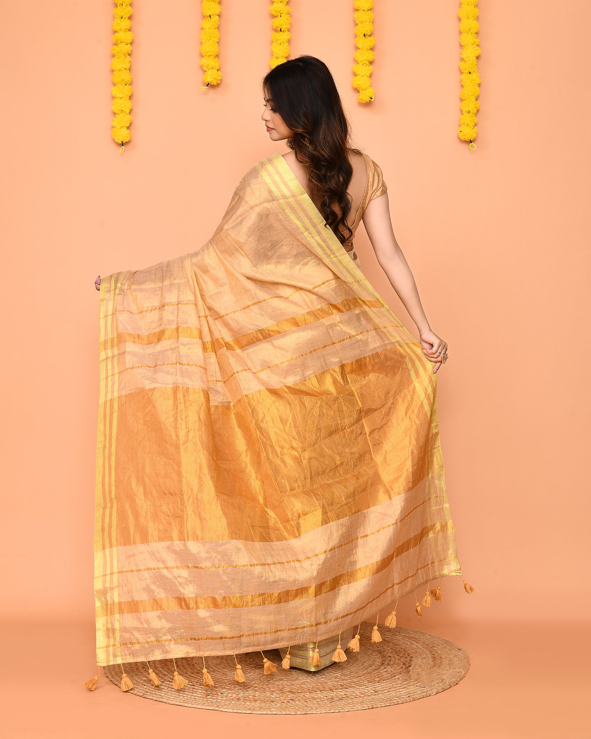 Piyari Fashion Women's Beige Zari Cotton Handloom Tissue Saree