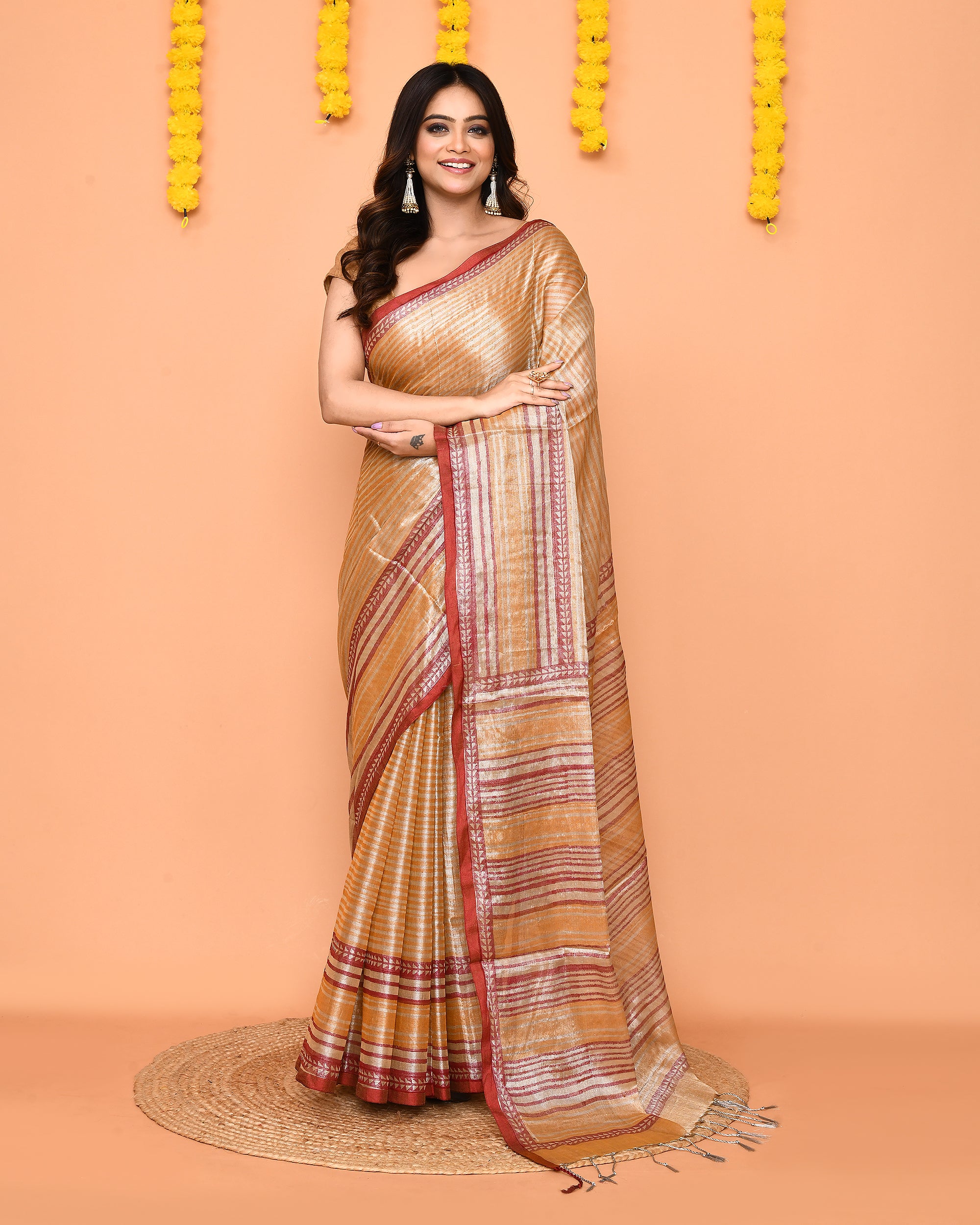 Piyari Fashion Women's Beige Zari Cotton Handloom Tissue Saree