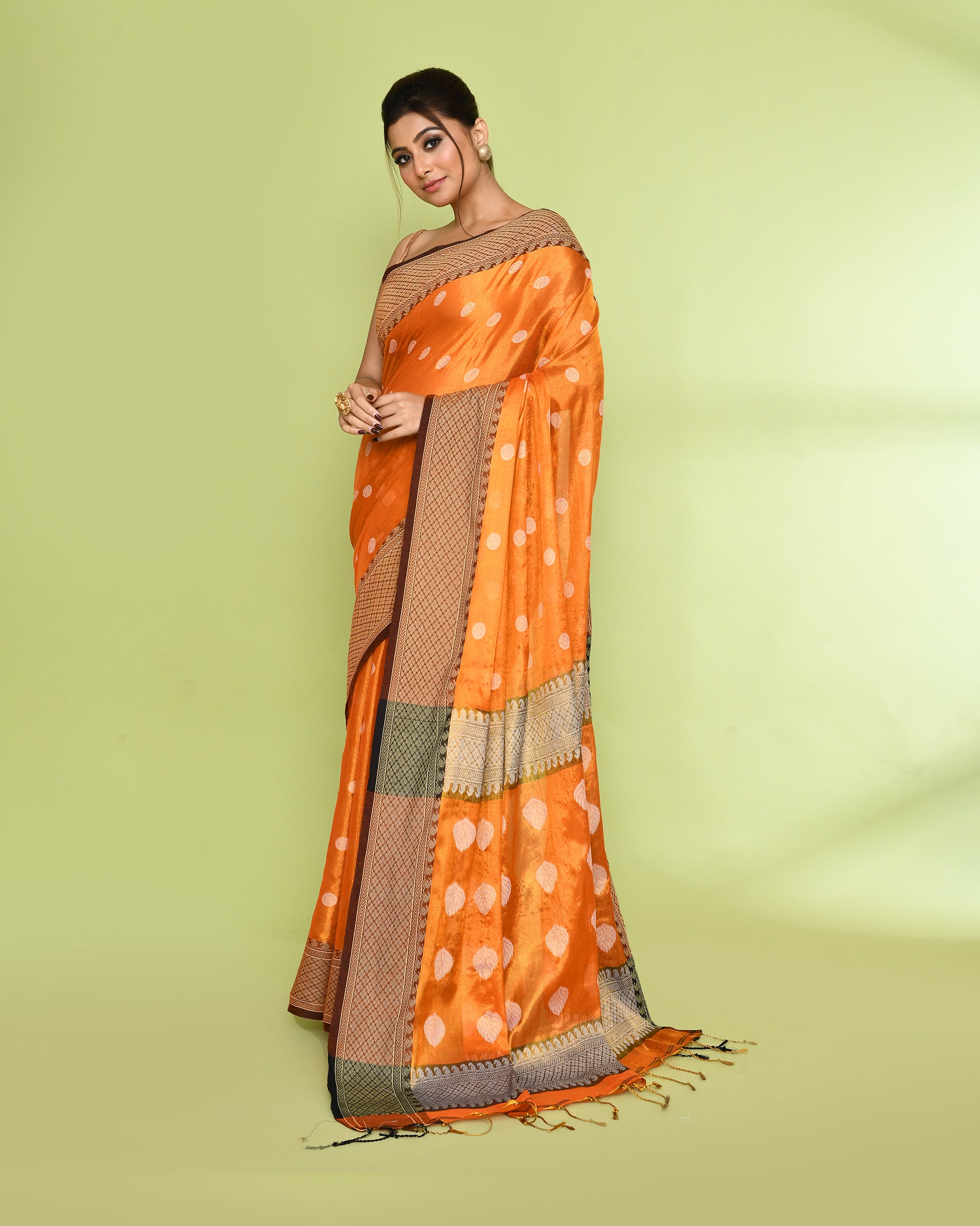 Piyari Fashion Women's Orange Zari Cotton Tissue Jamdani Saree