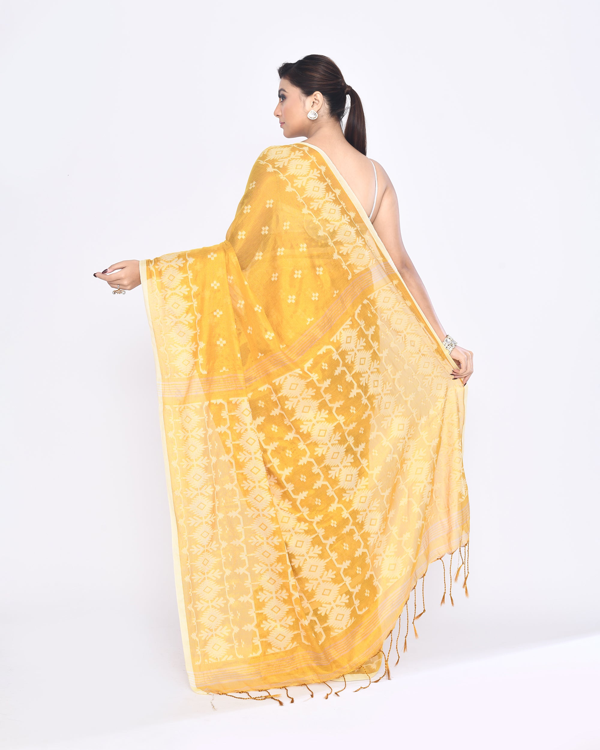 Piyari Fashion Women's Yellow Zari Cotton Tissue Jamdani Saree