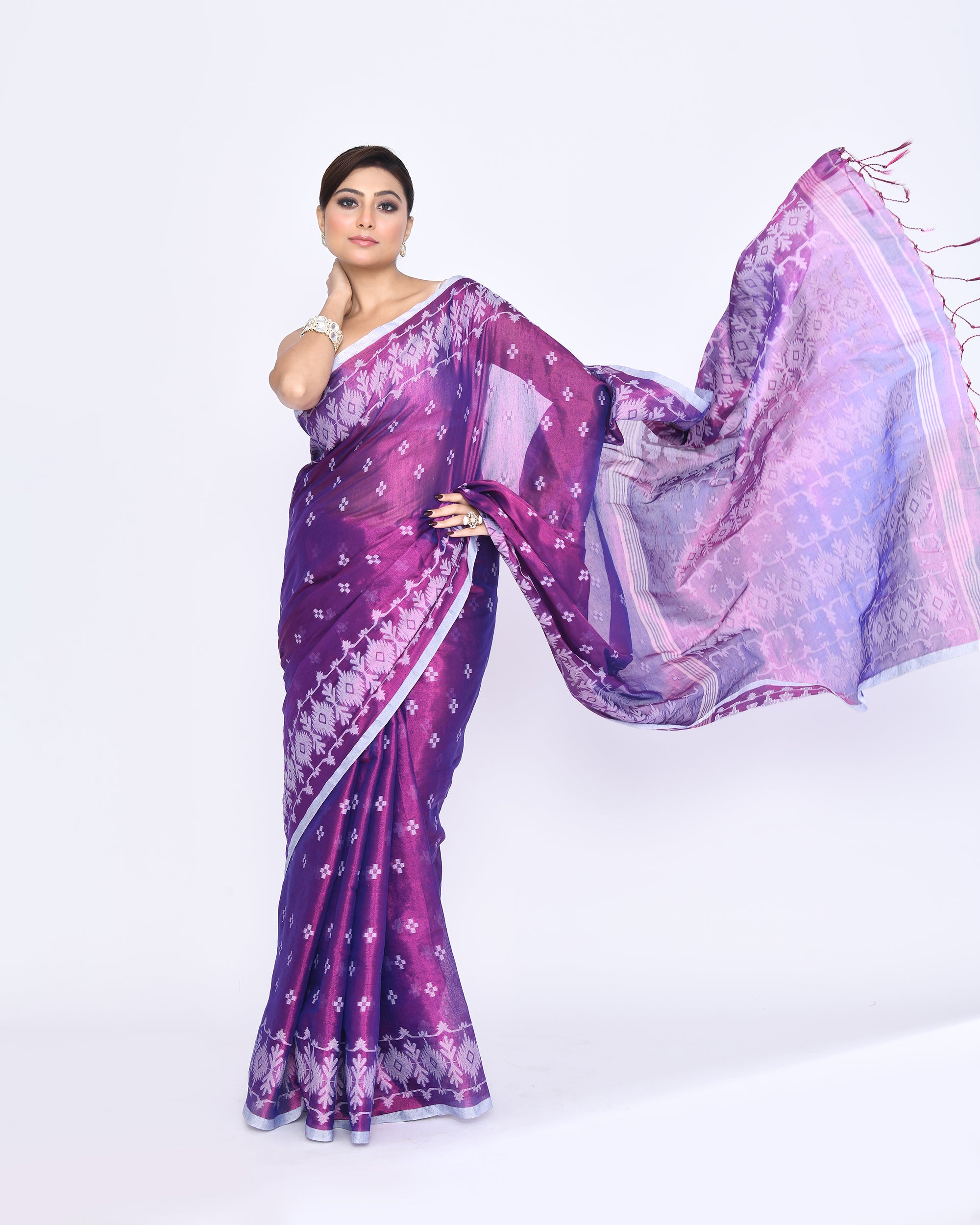 Piyari Fashion Women's Purple Zari Cotton Tissue Jamdani Saree