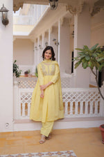 Thumbnail for Teeya Creation Womens New Mul Chanderi With Beads Embroidery-Work Kurta Set - Dista