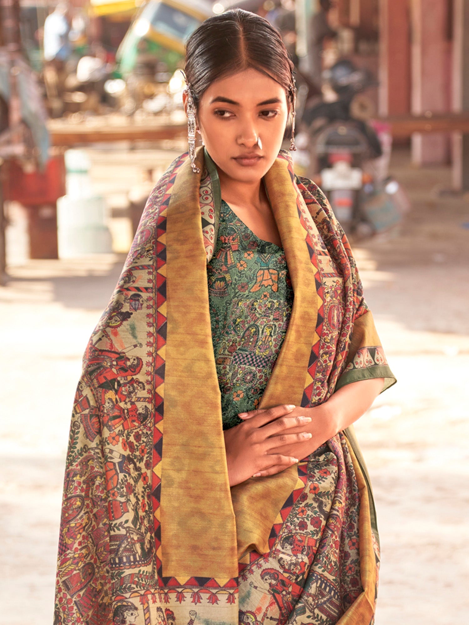 NOZ2TOZ Women's Silk Blend Beige Printed Designer Saree With Blouse Piece - Distacart