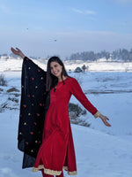 Thumbnail for trueBrowns Red Velvet Flared Lace Kurta - Distacart