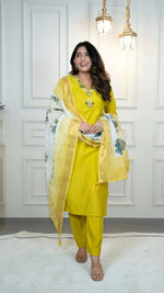 Thumbnail for Lorenvalley Fashion Parotgreen Roman Silk Hand Work Kurta Pant with Dupatta