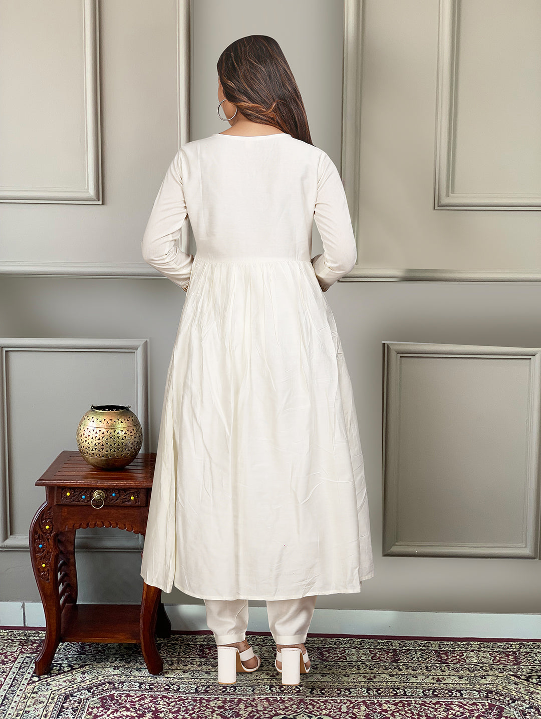 The52 Women's Gorgeous Embroidery Chandrei Fabric Straight Kurta, Pant and Dupatta Set