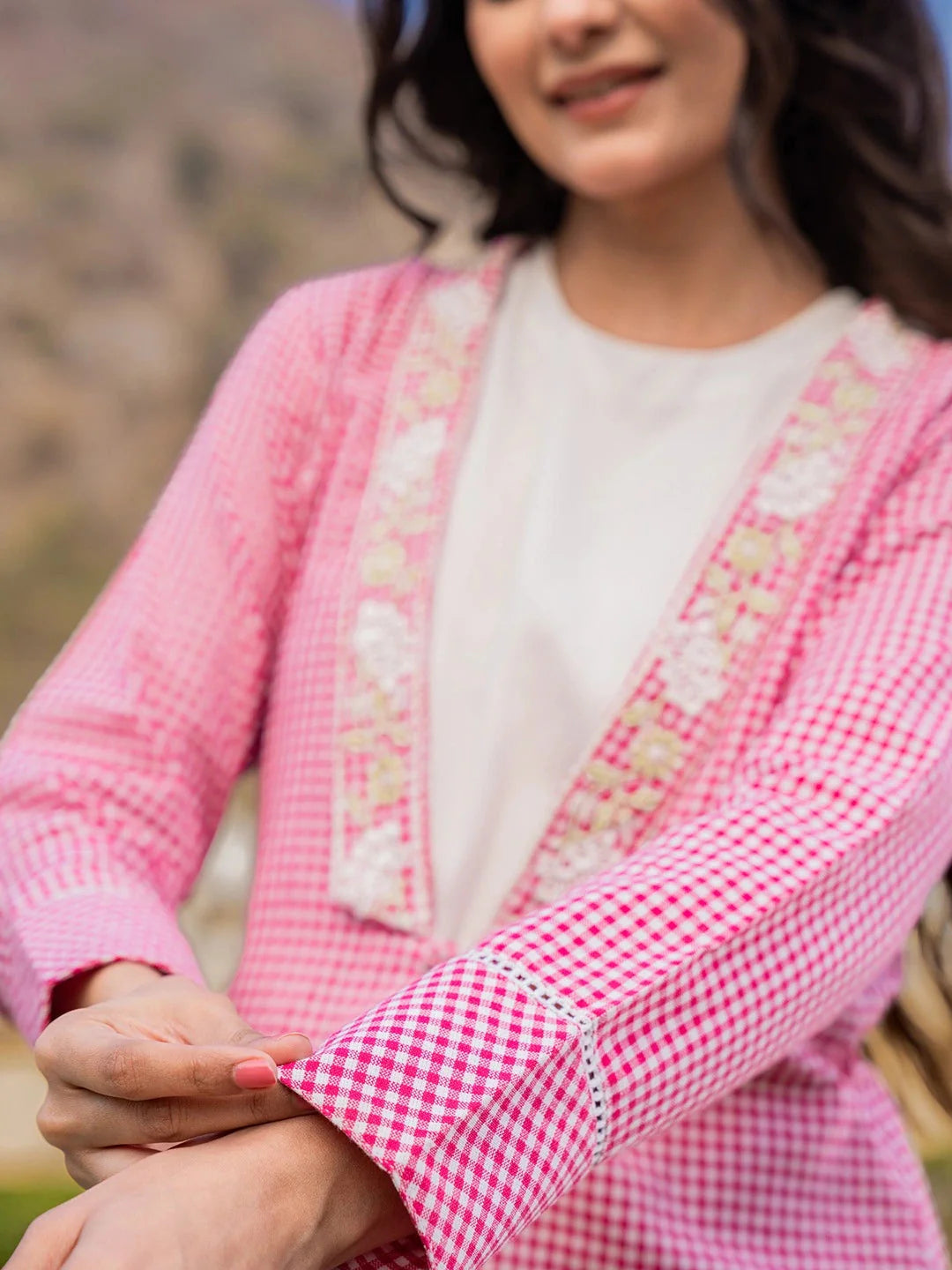 Yufta Pink Cotton Checks Print Shawl Neck Co Ord Set With Embroidery