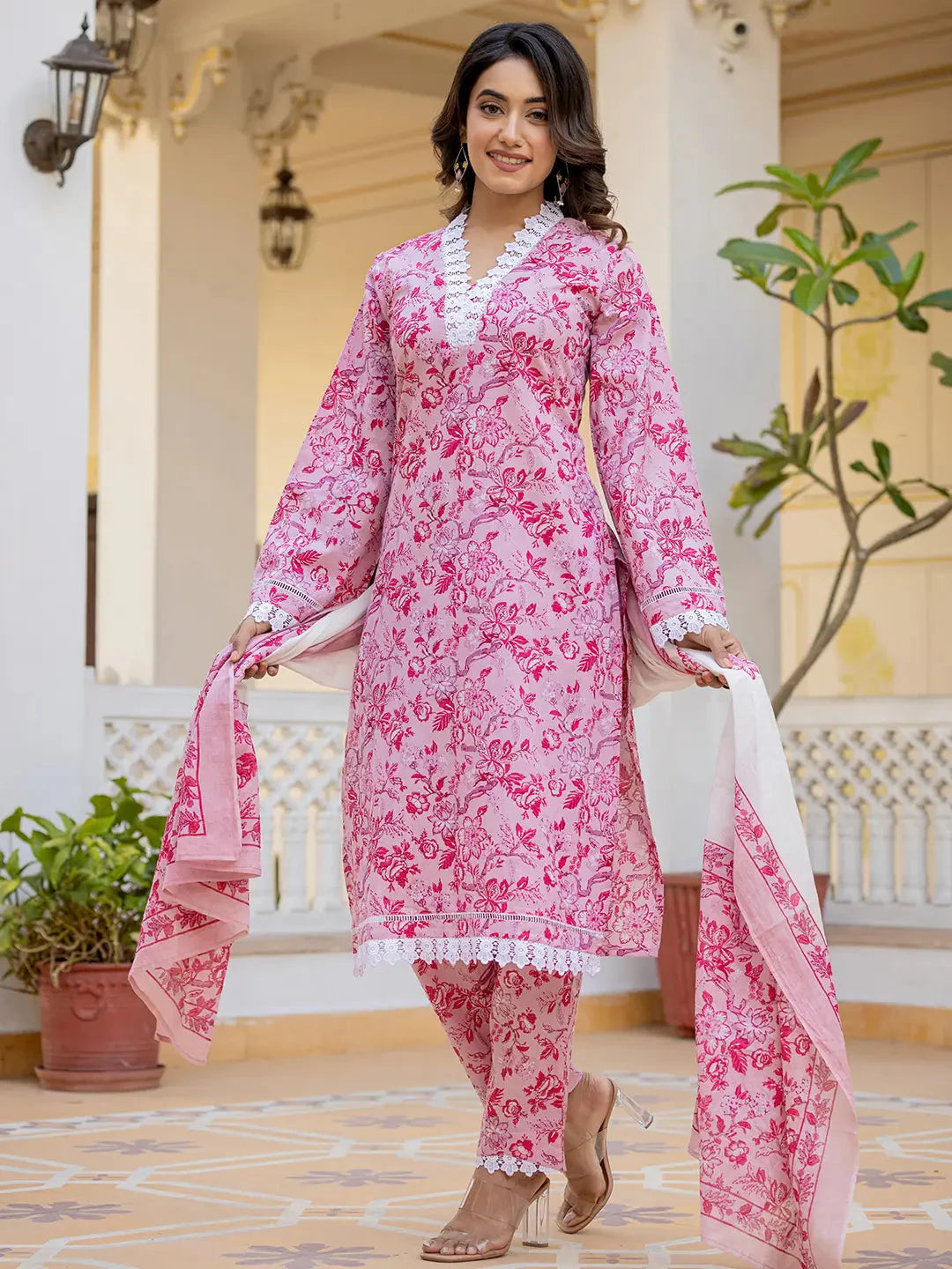 Yufta Pink Floral Print Pakistani Style Kurta Trouser And Dupatta Set - Distacart