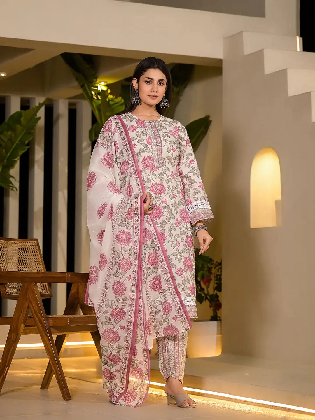 Yufta Pink Pure Cotton Floral Print Kurta With Trousers And Dupatta Set