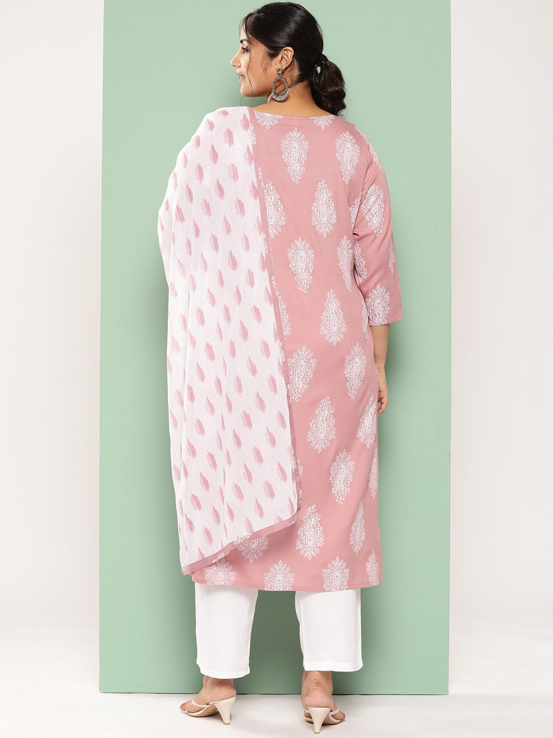 Yufta Plus Size Ethnic Motifs Printed Regular Kurta with Trousers & With Dupatta