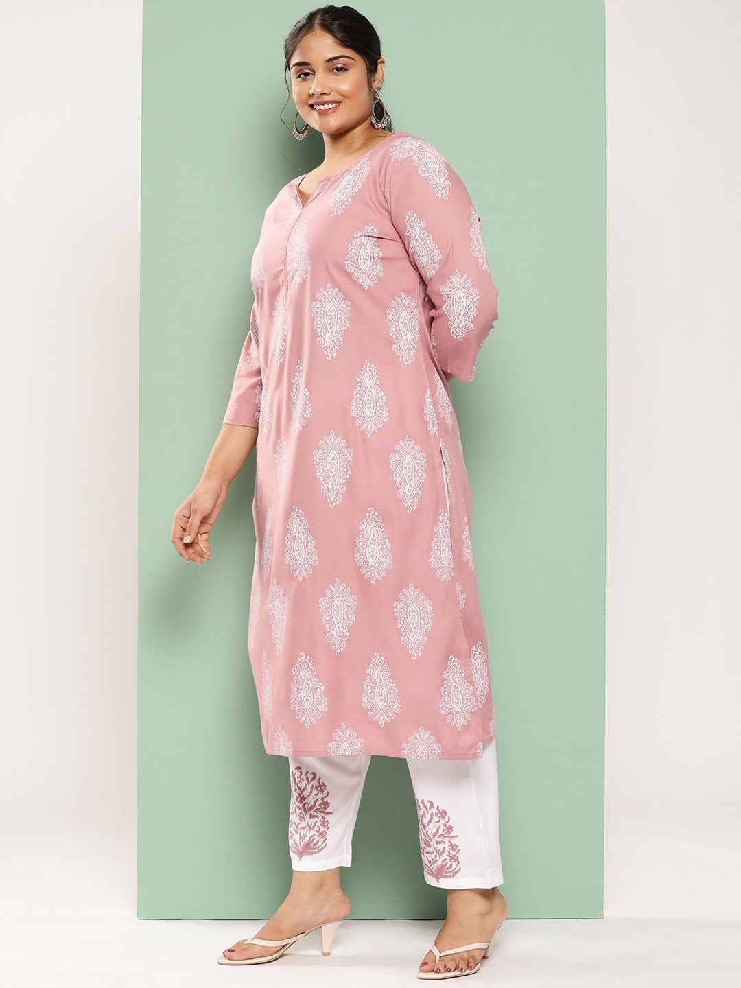 Yufta Plus Size Ethnic Motifs Printed Regular Kurta with Trousers & With Dupatta
