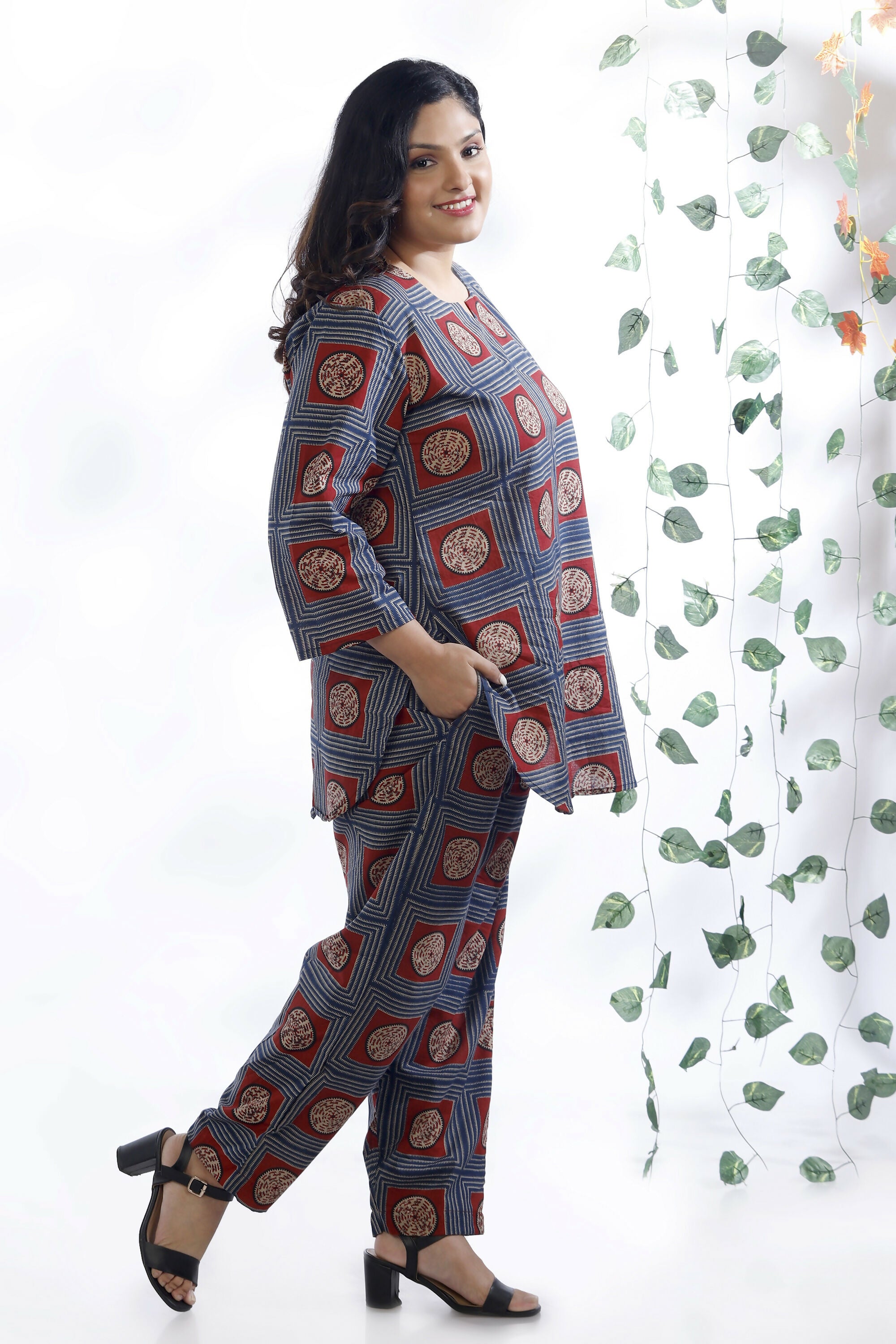 Breathables Women’S Blue Cotton Geometric Print Loungewear Co-Ord Set – Hip-Length Kurta & Pants - Dista