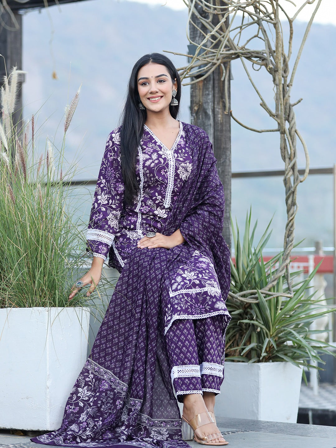Yufta Purple pure Cotton kurta dupatta set with Thread_Work detailing