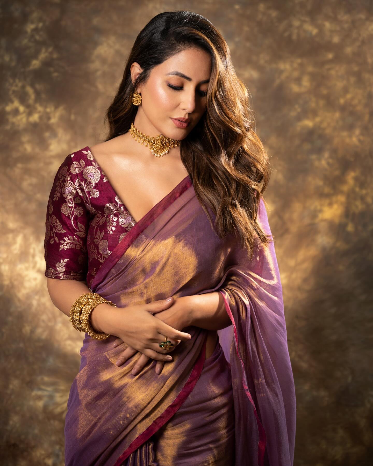 Evanik Attractive Purple Fendy Silk Saree with Jacquard Weaving Blouse