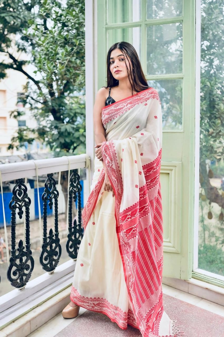 Exclusive Collection White Red Most Trending Beautiful Pure Cotton Handloom Saree - Dista