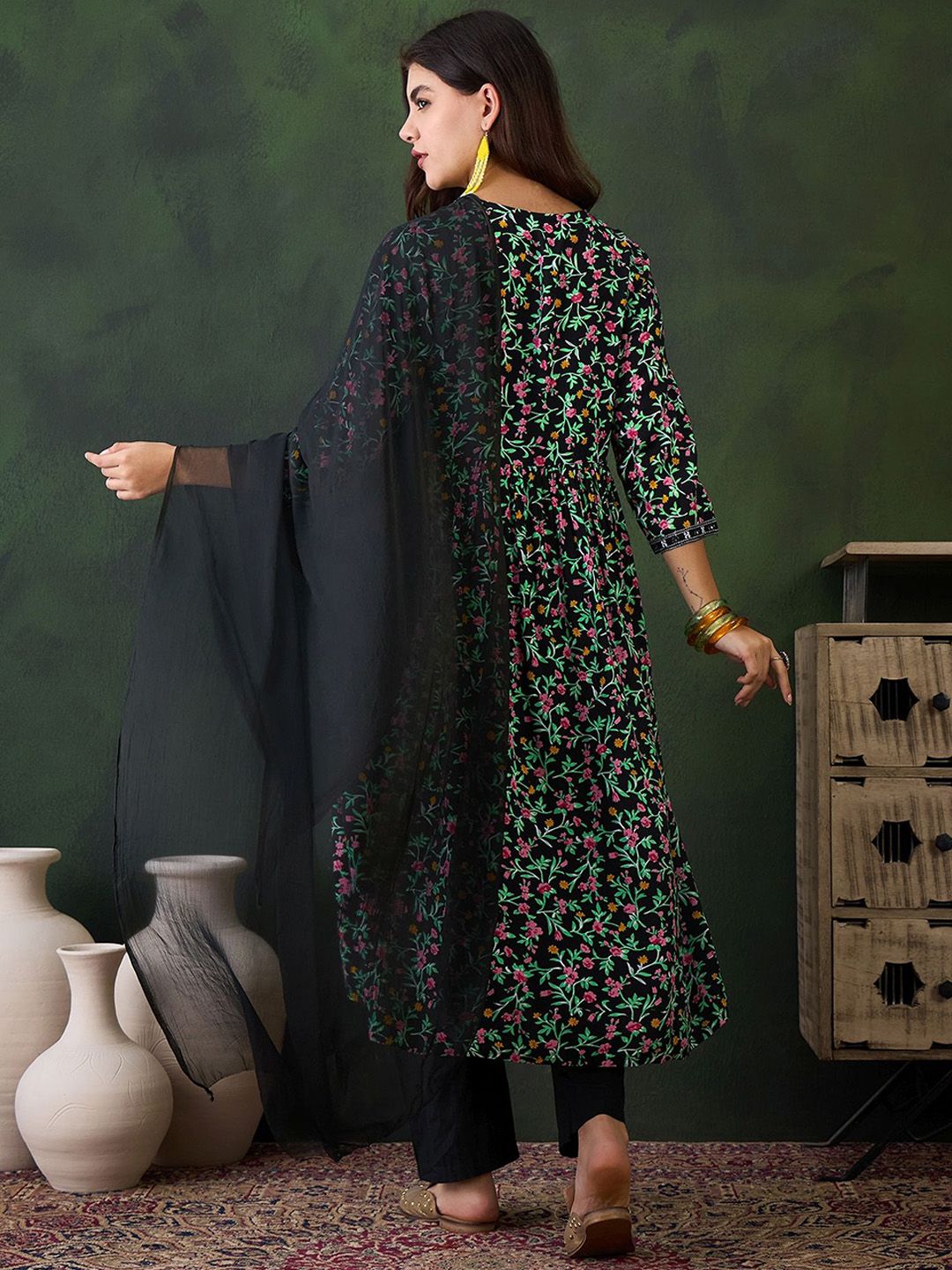 Sangria Printed V- Neck Antalkali, Dupatta & Dupatta Set