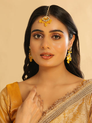 Nuyug Amber Glory Ethnic Earrings & Maang Tikka Set